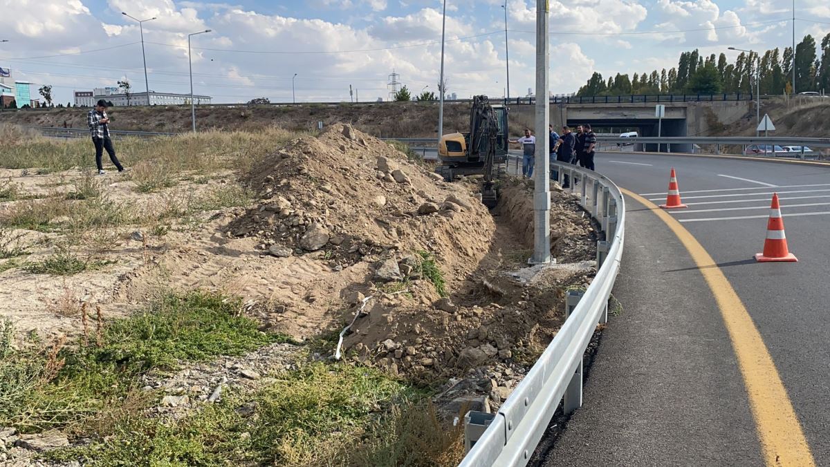 Ankara'da yol çalışmasında insan kemikleri bulundu