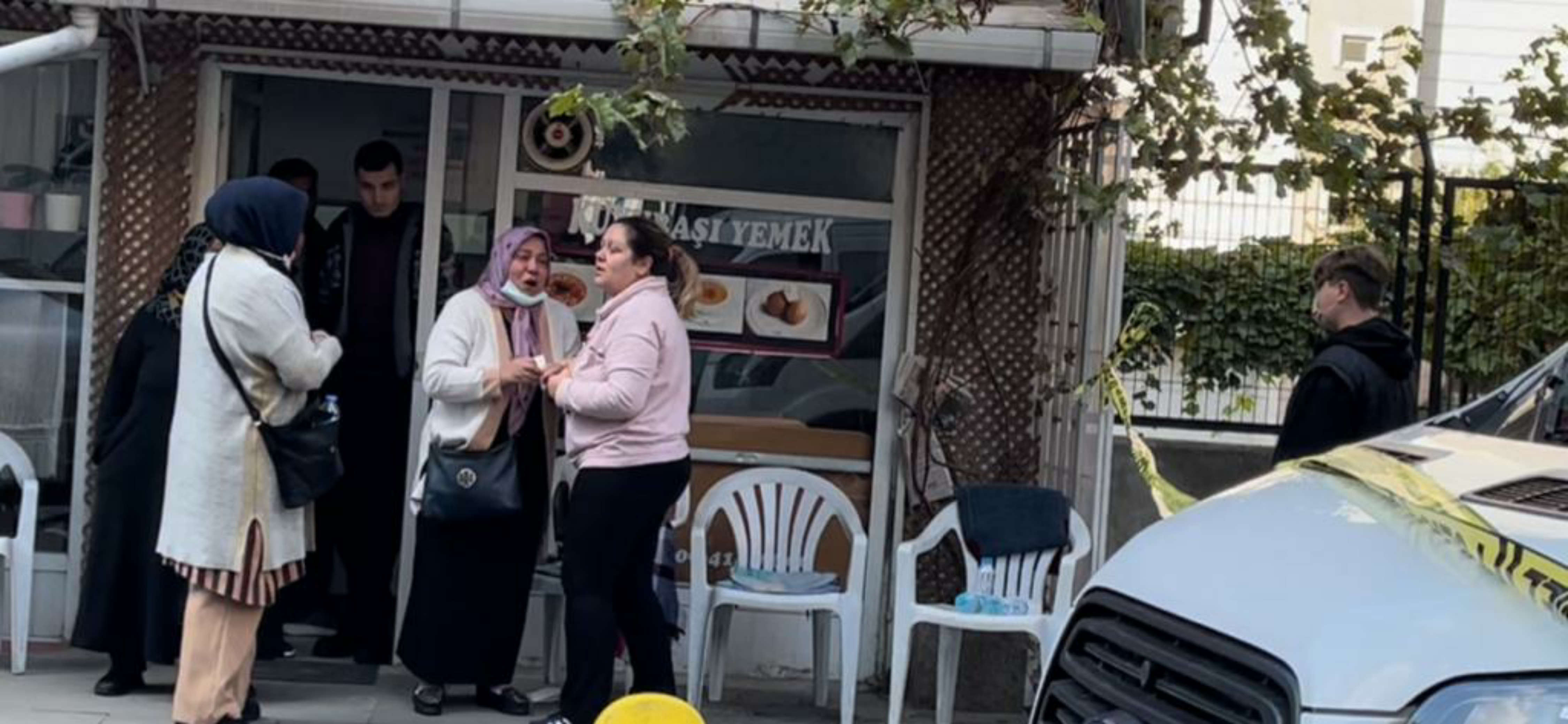 Kadıköy'de elektrik sobasından çıkan yangında 1 kişi öldü