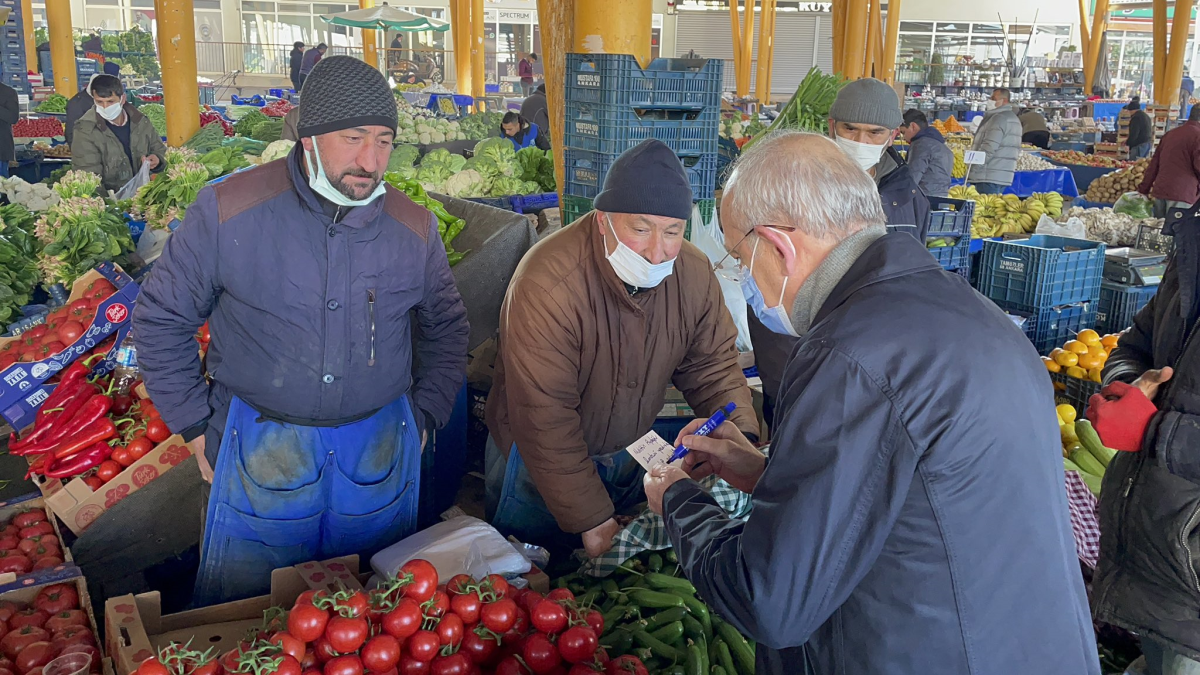 Kılıçdaroğlu'ndan pazar fotoğrafı: Korkuya mahal yok