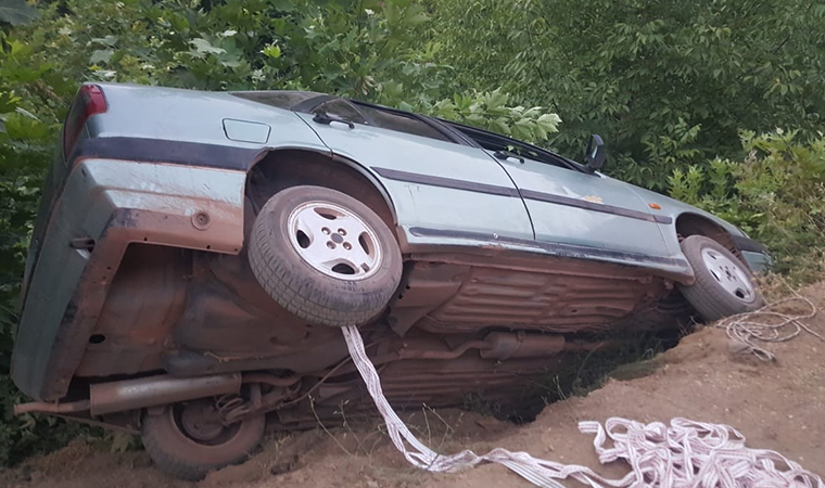 Gaziantep'te devrilen otomobildeki 6 çocuk yaralandı