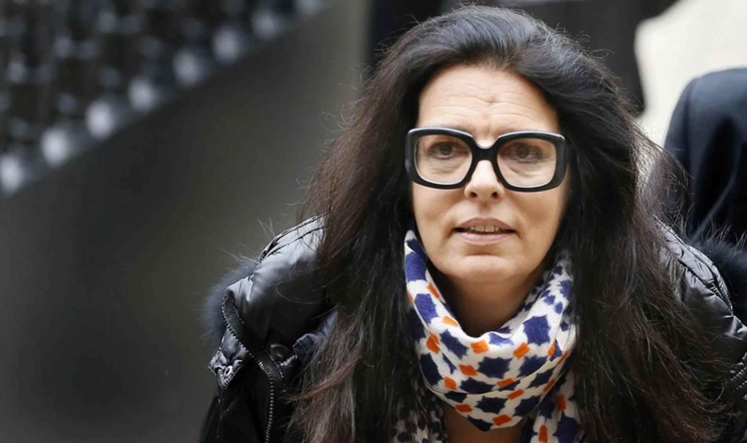 <p>14 - Kozmetik alanında faaliyet gösteren L'oréal firmasının hissedarı Fransız mirasçı Francoise Bettencourt Meyers.</p>
<p>2017 yılında ölen annesi Liliane Bettencourt, zamanının en zengin kadını ve L'Oréal'ın sahibiydi.</p>