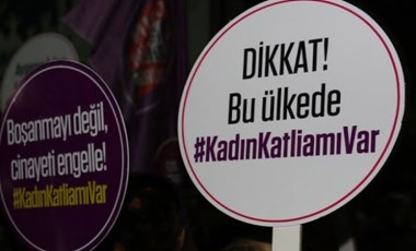 İzmir'de kadın cinayeti: İki polis eşliğinde çocuklarını görmeye gelen eski eşini öldürdü