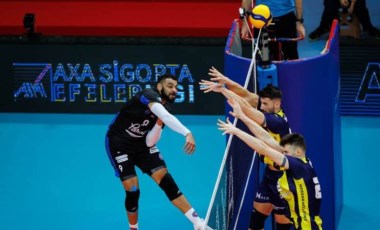 Halkbank, Fenerbahçe'yi mağlup ederek finale çıktı!