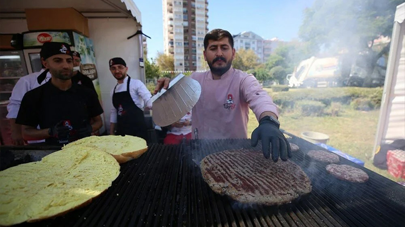 Adana’da 3 günde 35 ton et tüketildi