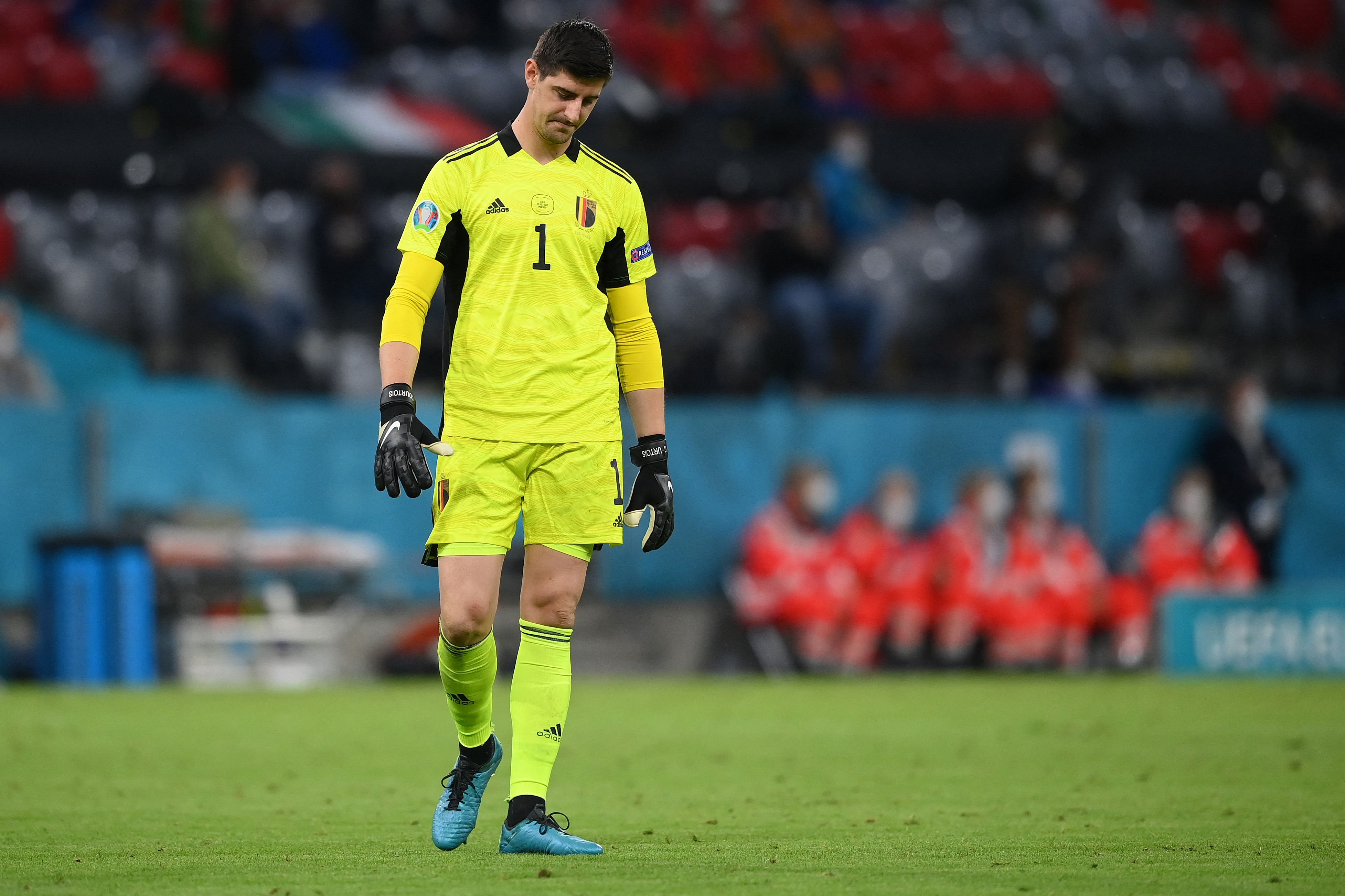 Belçikalı yıldız kaleci Courtois'dan, UEFA ve FIFA'ye eleştiri