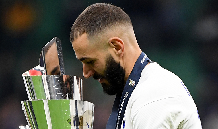 Real Madrid'in yıldız futbolcusu Karim Benzema hacamat yaptırdı