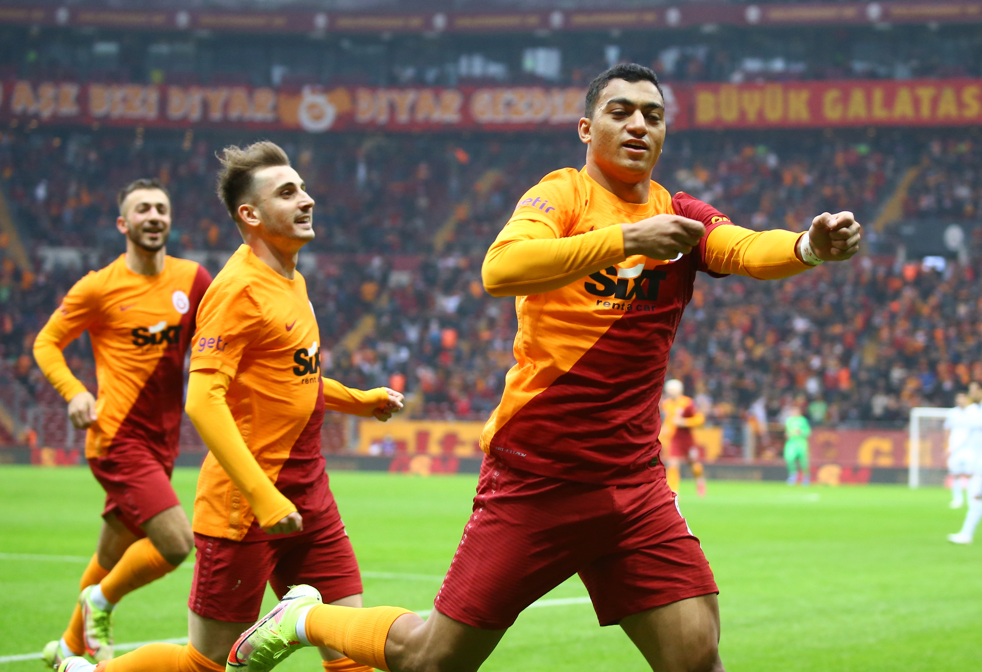 Galatasaray, Mohamed ile 3 puanı aldı! Galatasaray 1-0 Konyaspor