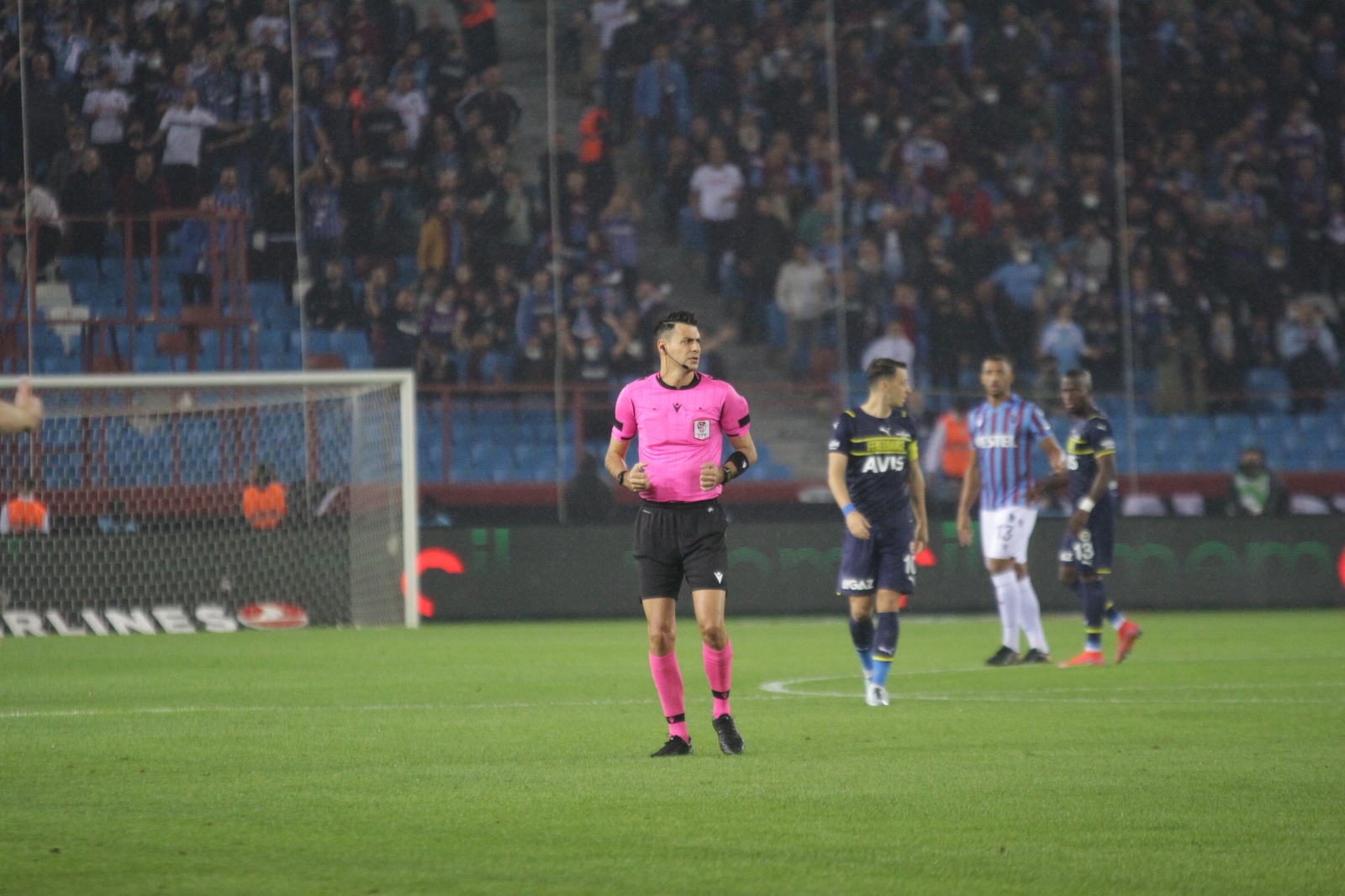 Karadeniz'de ligin zirvesi değişti! | Trabzonspor 3-1 Fenerbahçe