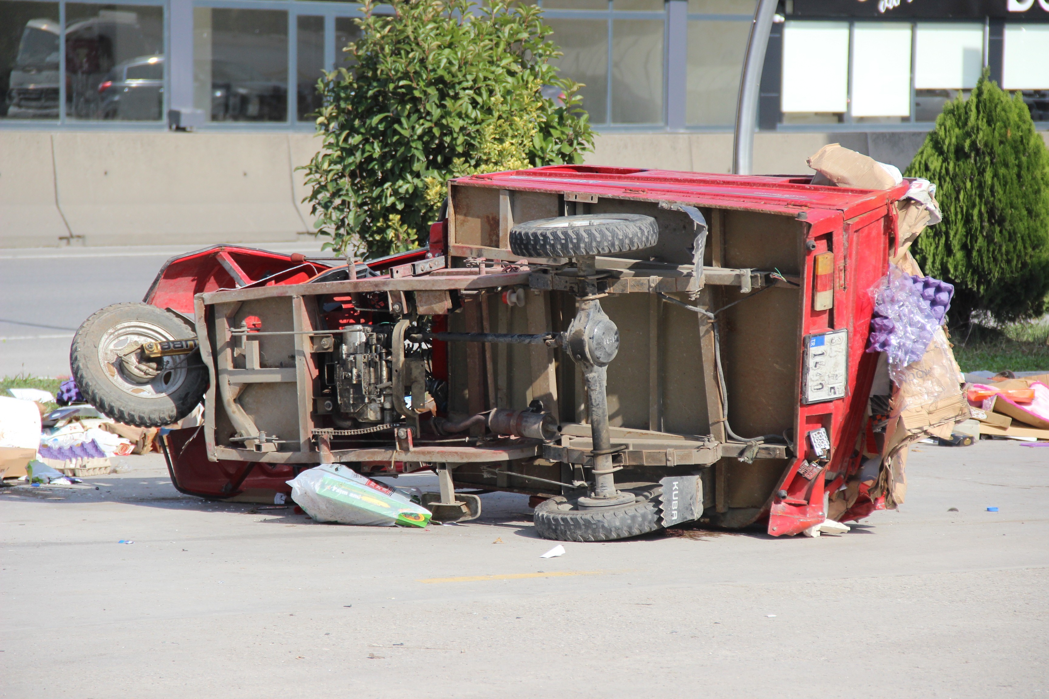 Kocaeli'de Akaryakıt istasyonunda korkunç kaza