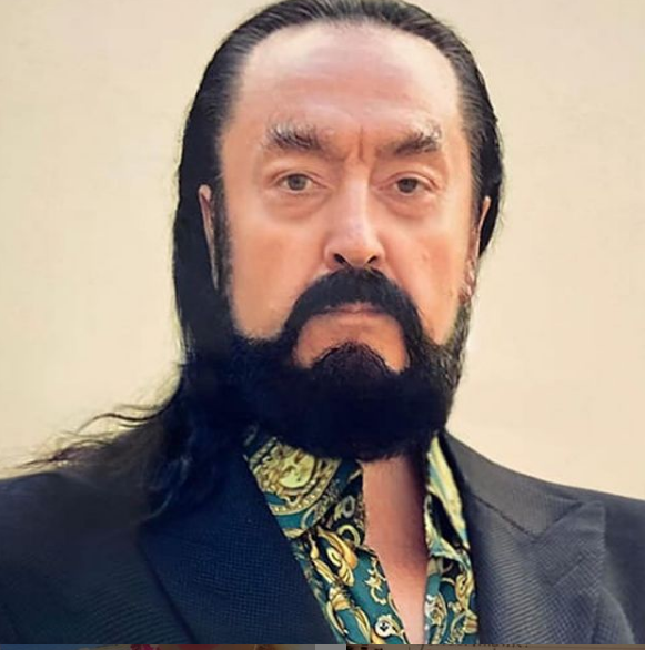 Adnan Oktar cezaevinde imaj değiştirdi