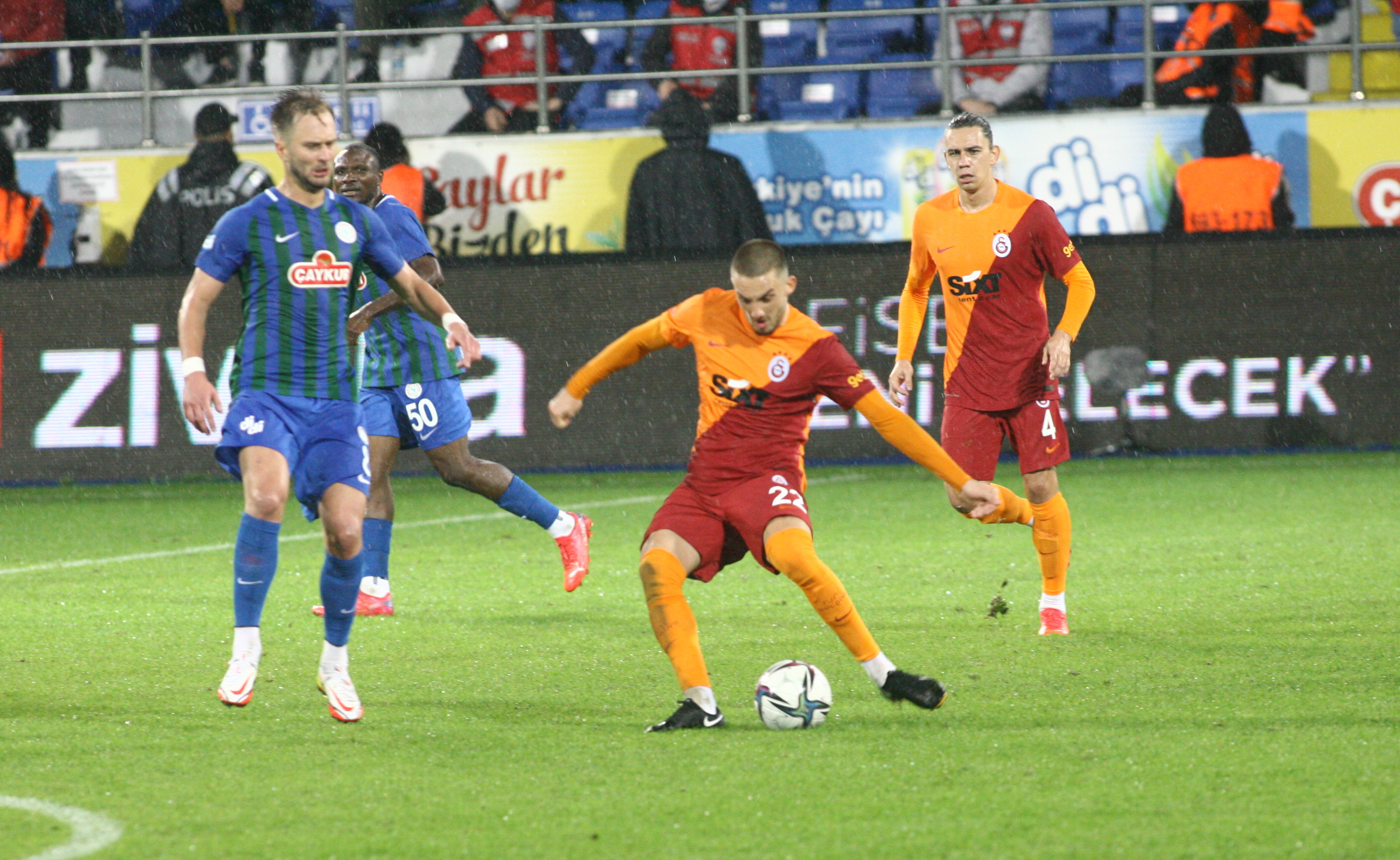 Galatasaray, Rizespor'u 3-2 yendi! Çaykur Rizespor 2-3 Galatasaray