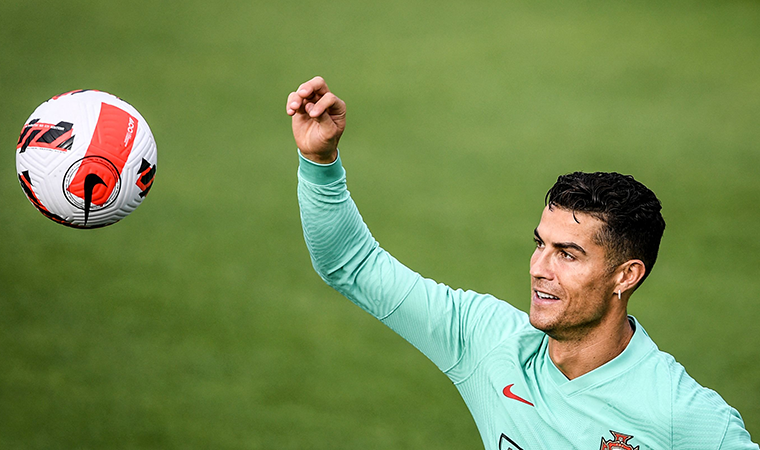 Gary Lineker, Ronaldo'nun transferi ile ilgili detayları anlattı