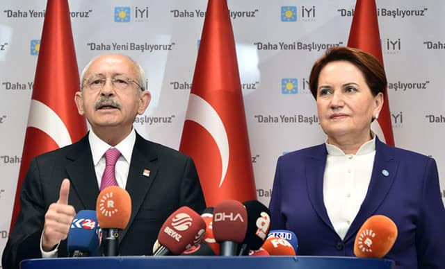 <p>Öte yandan Cumhur İttifakı’nın oluşturan AKP ve MHP’nin yüzde 41,3, Millet İttifakı’nın oluşturan CHP ve İYİ Parti’nin ise yüzde 39 aldığı belirtildi.&nbsp;</p>