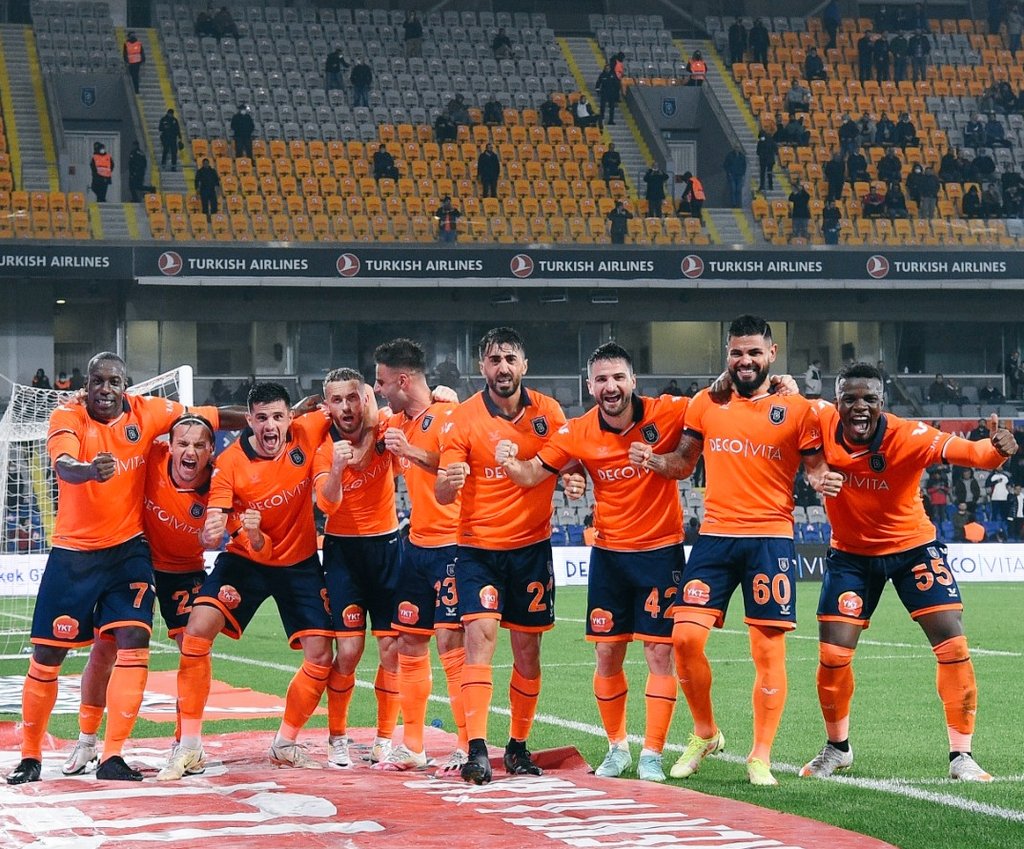 Emre Belözoğlu, Başakşehir'de 3 maç üst üste kazandı