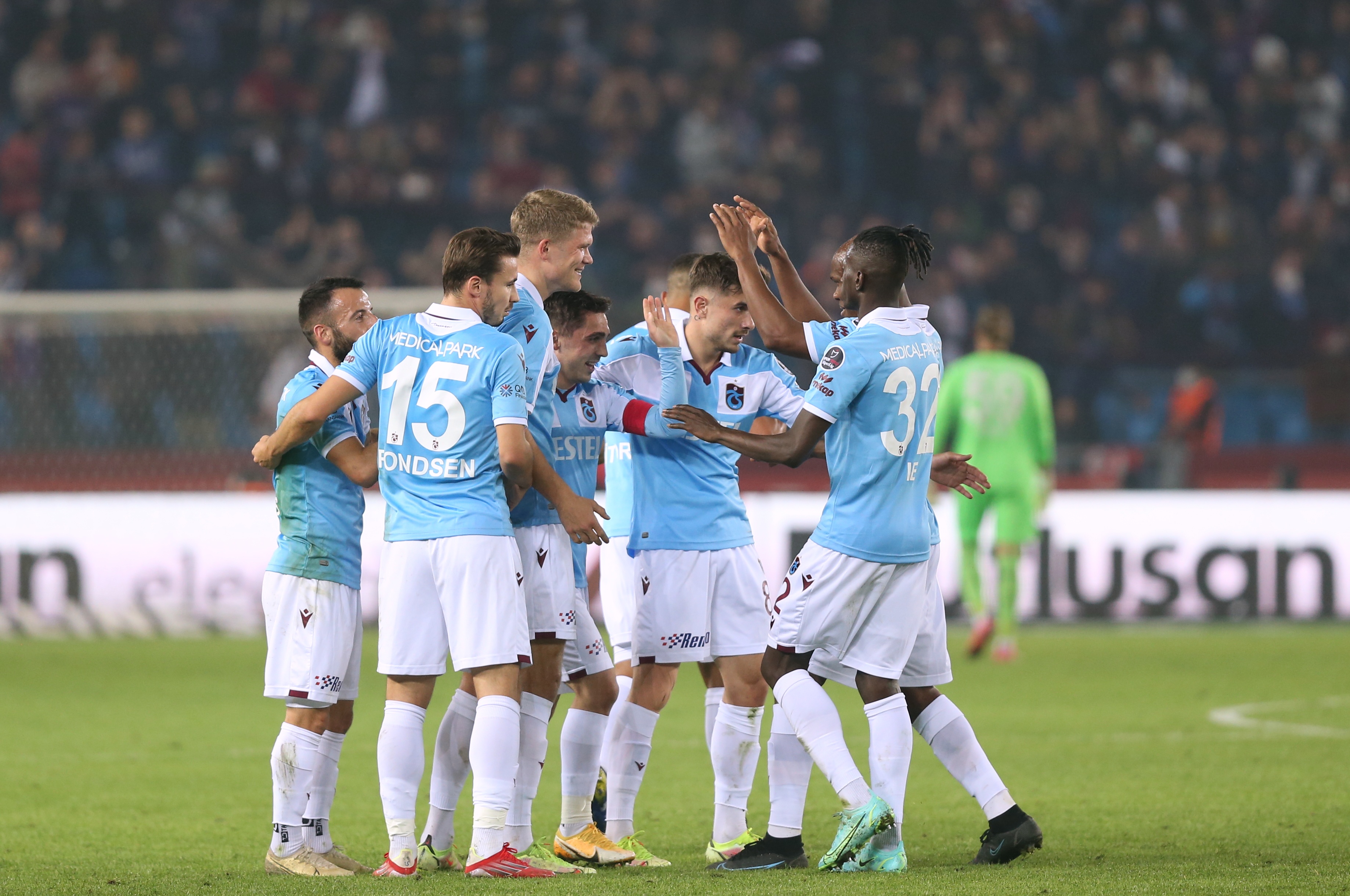 Trabzonspor liderliğini perçinledi| Trabzonspor 3-0 Gaziantep FK