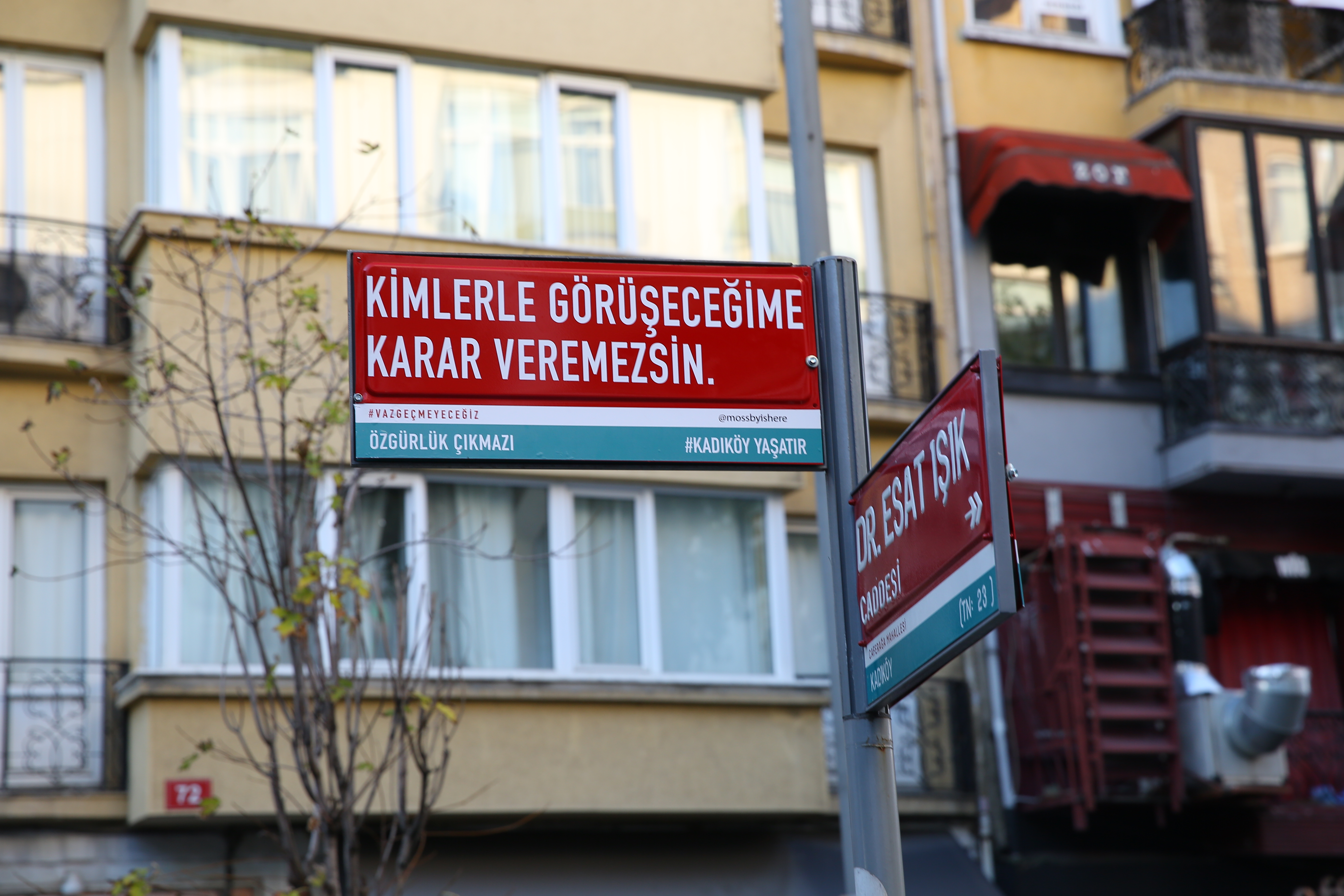 Kadıköy'de kadına yönelik şiddete dikkat çeken proje