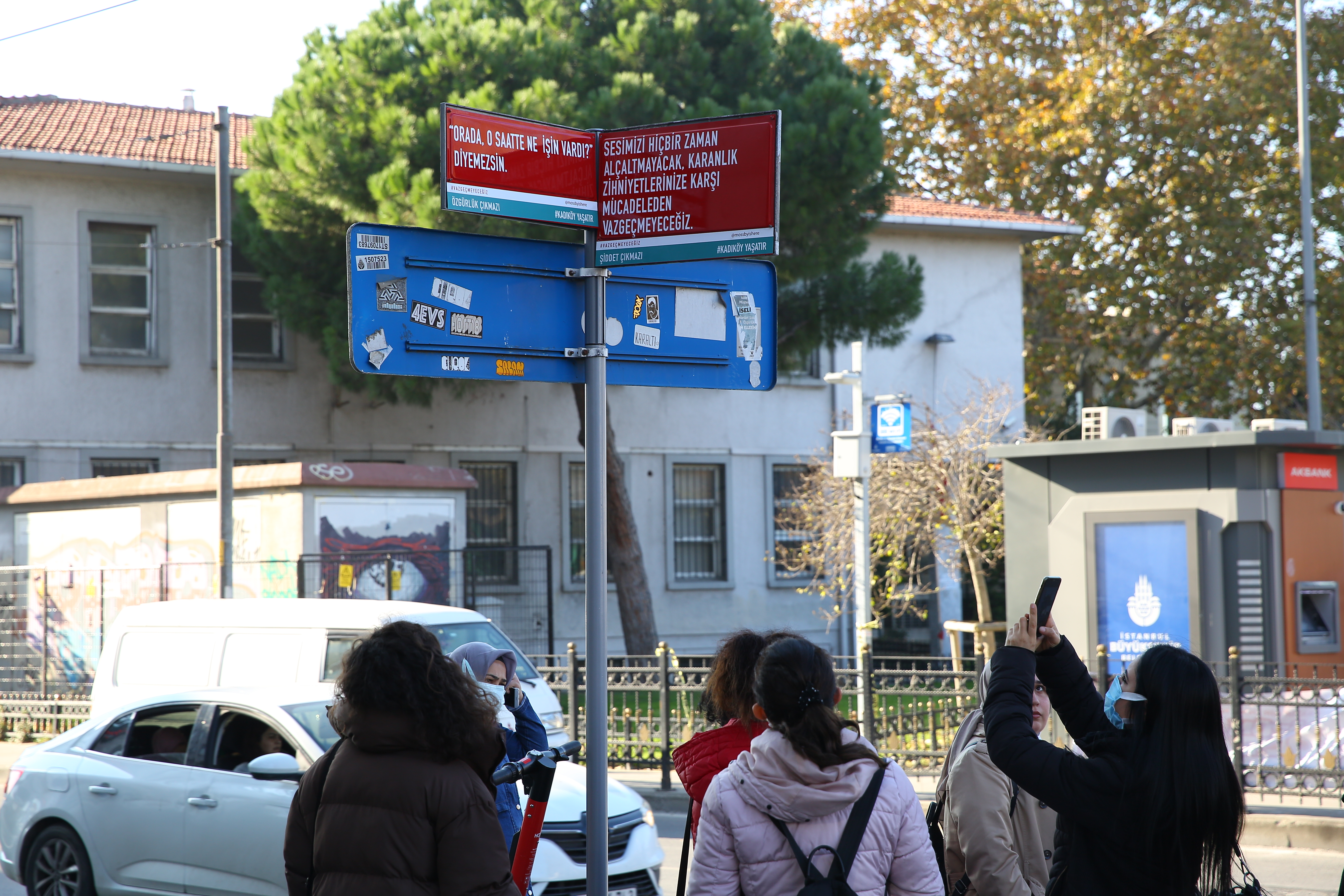 Kadıköy'de kadına yönelik şiddete dikkat çeken proje