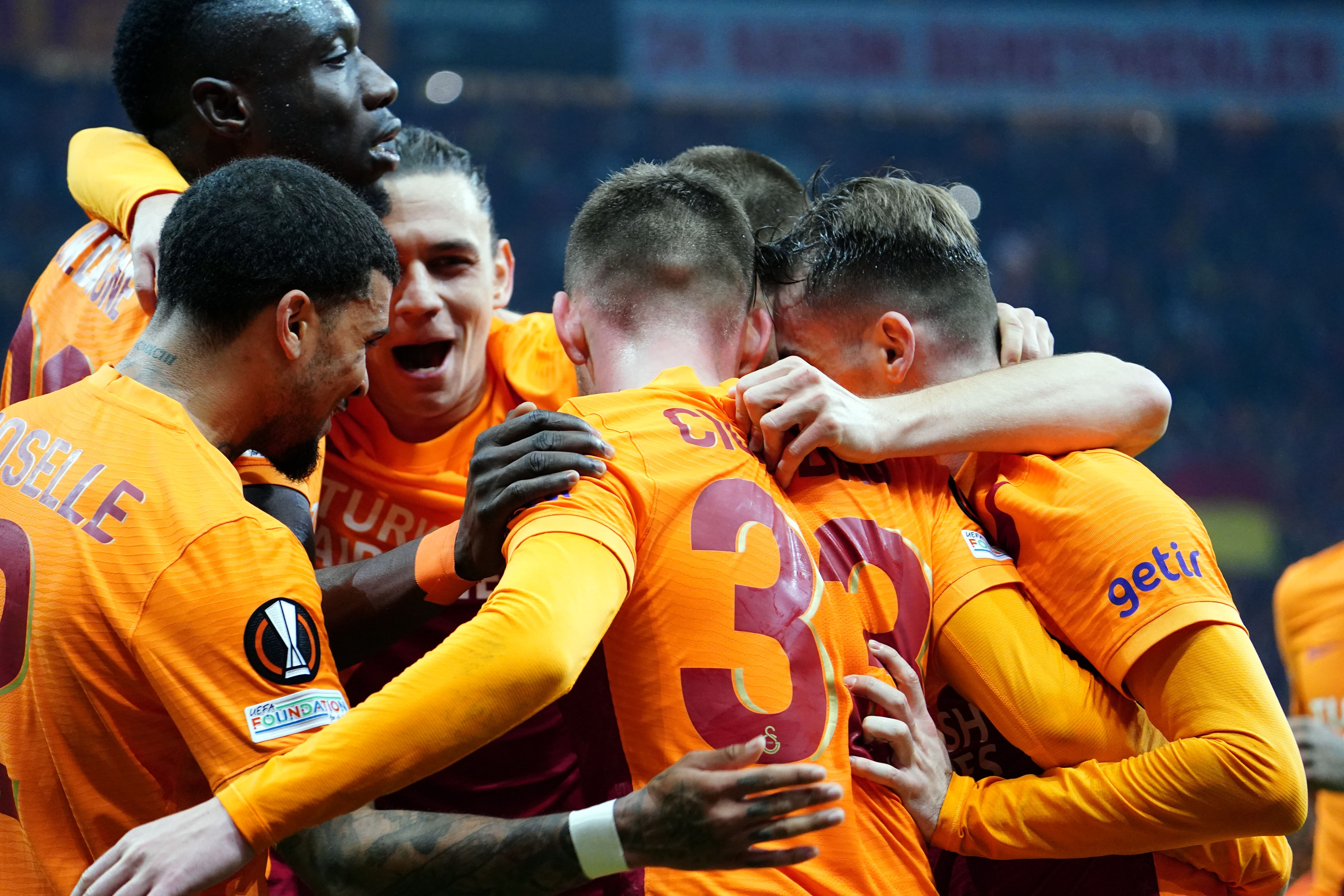 Galatasaray 'fırtınası' üst turu garantiledi| Galatasaray 4-2 Olimpik Marsilya