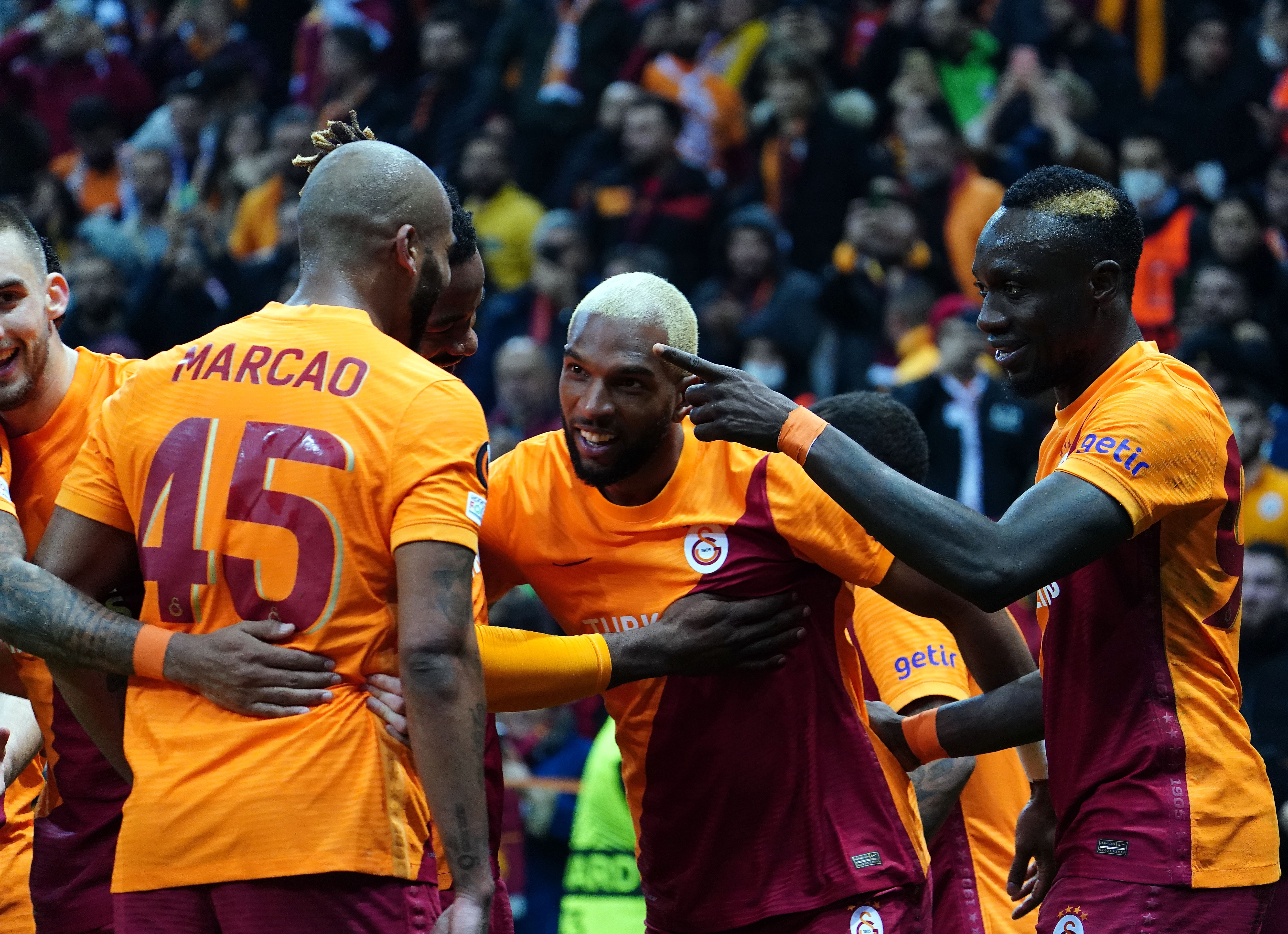 Galatasaray'a liderlik için ne gerekiyor?