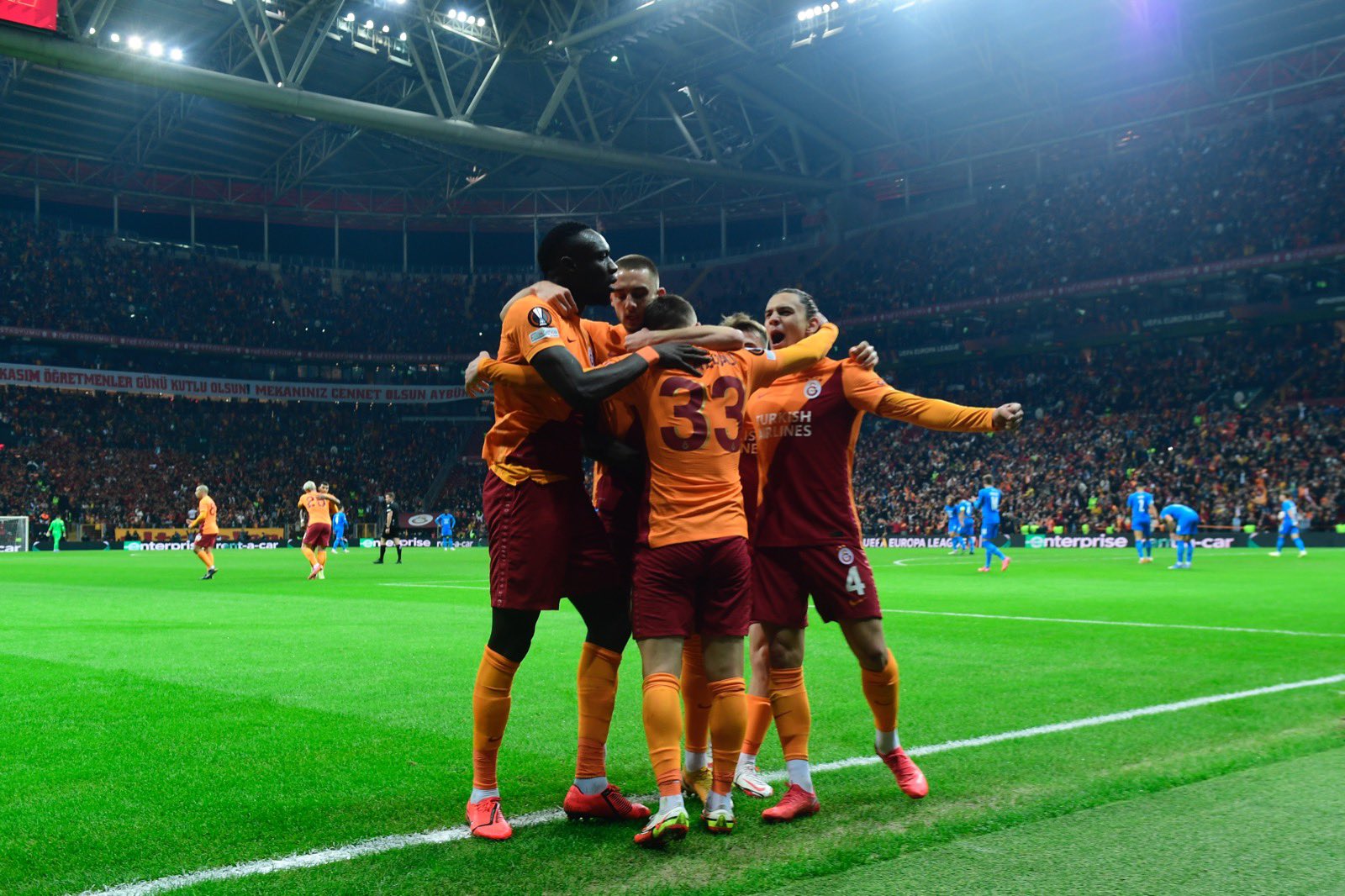 Galatasaray'ın Marsilya galibiyeti Fransız basınında geniş yer buldu