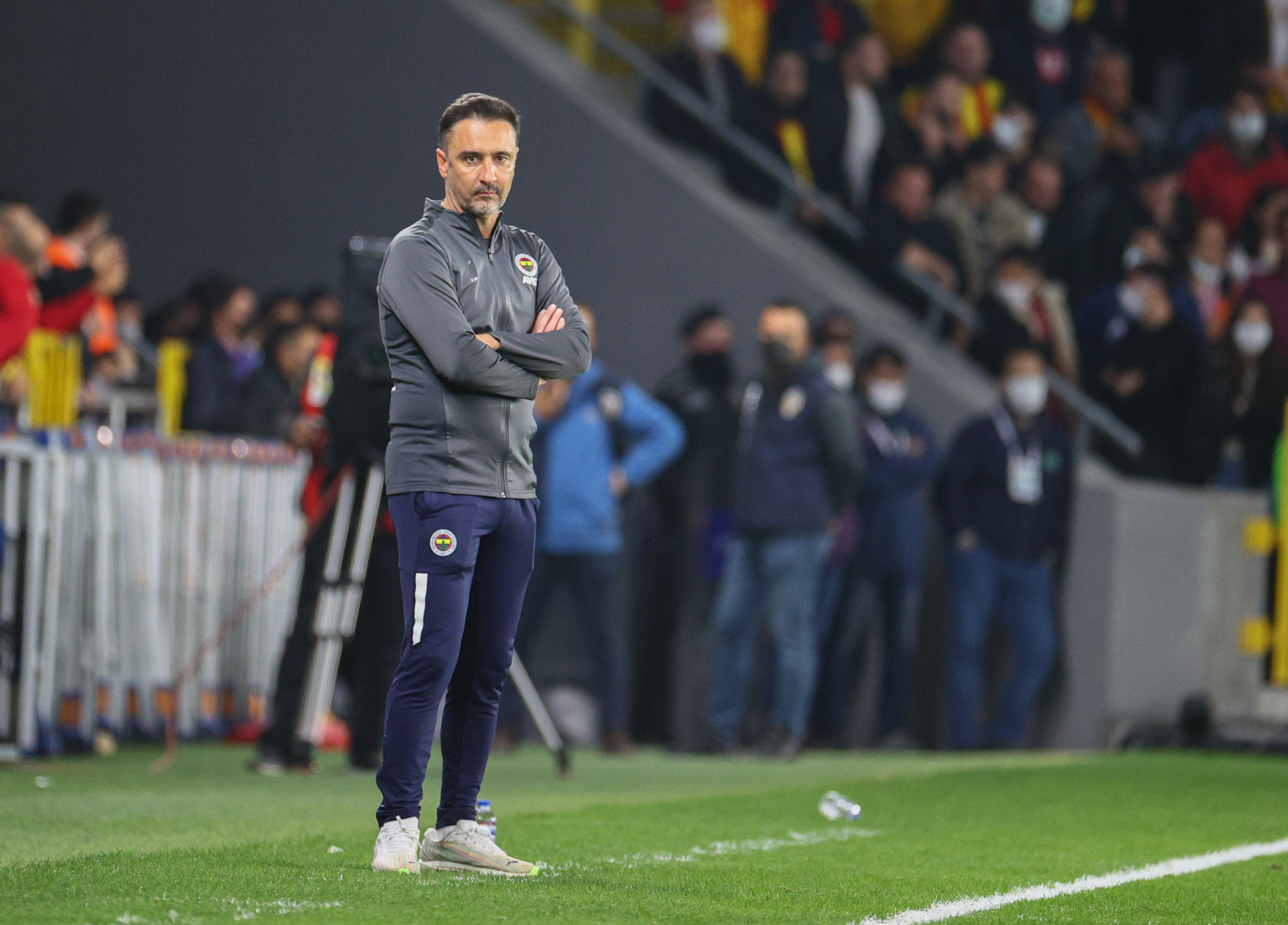 Fenerbahçe'de Vitor Pereira'ya isyan büyüdü