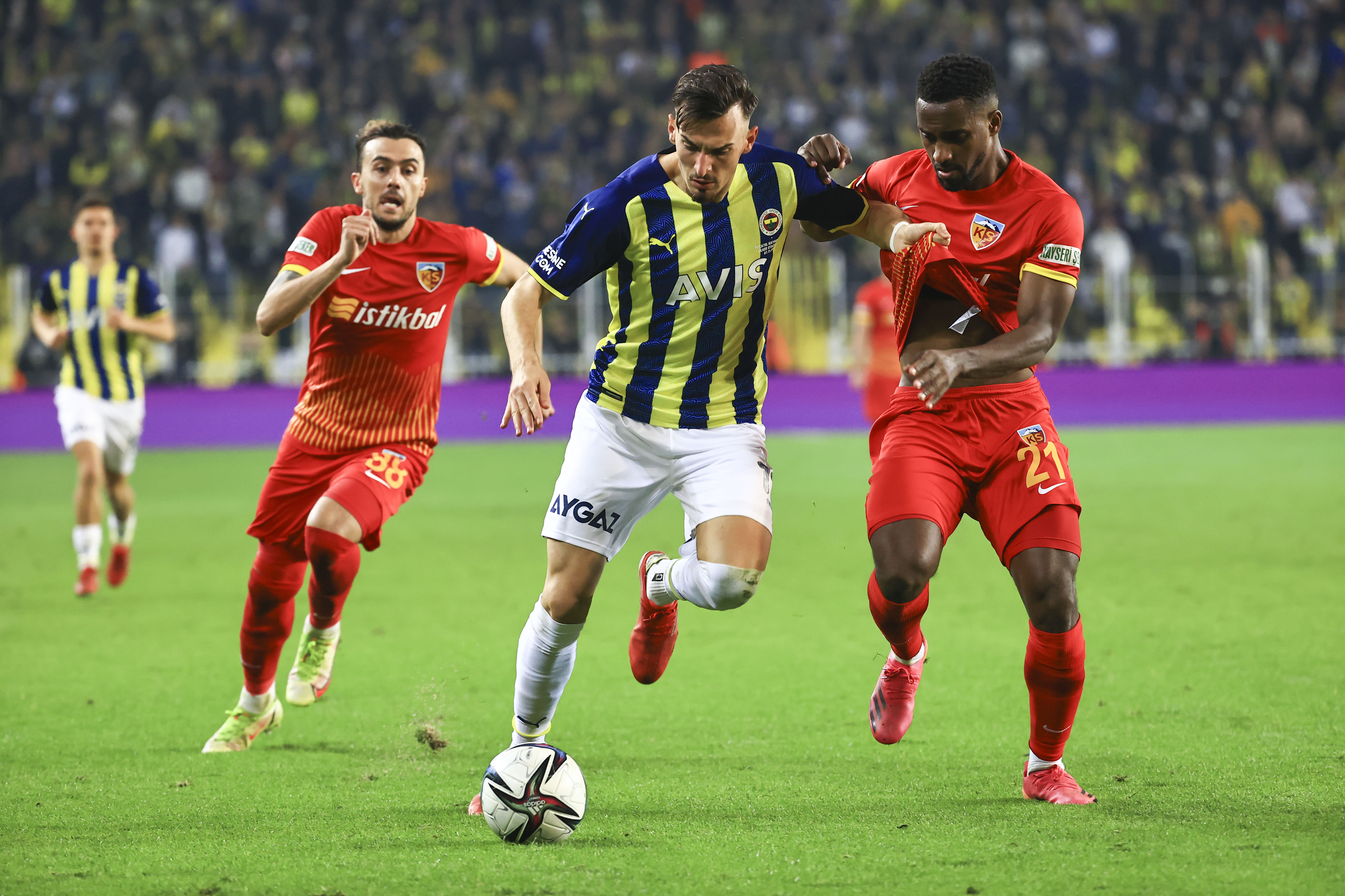 Fenerbahçe, evinde Kayserispor'a berabere kaldı! | Fenerbahçe 2-2 Kayserispor