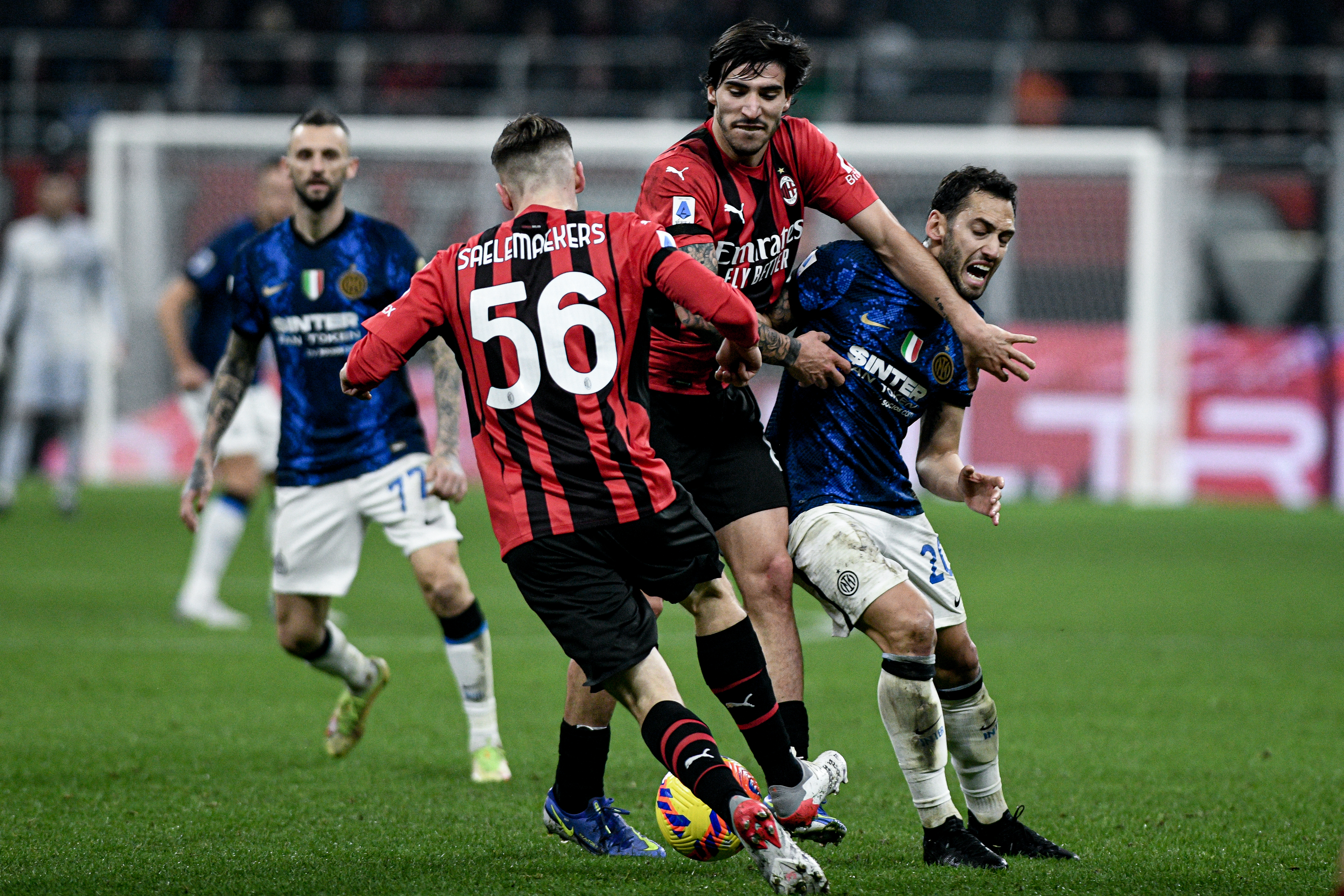 Milan-Inter derbisine Hakan Çalhanoğlu damgasını vurdu