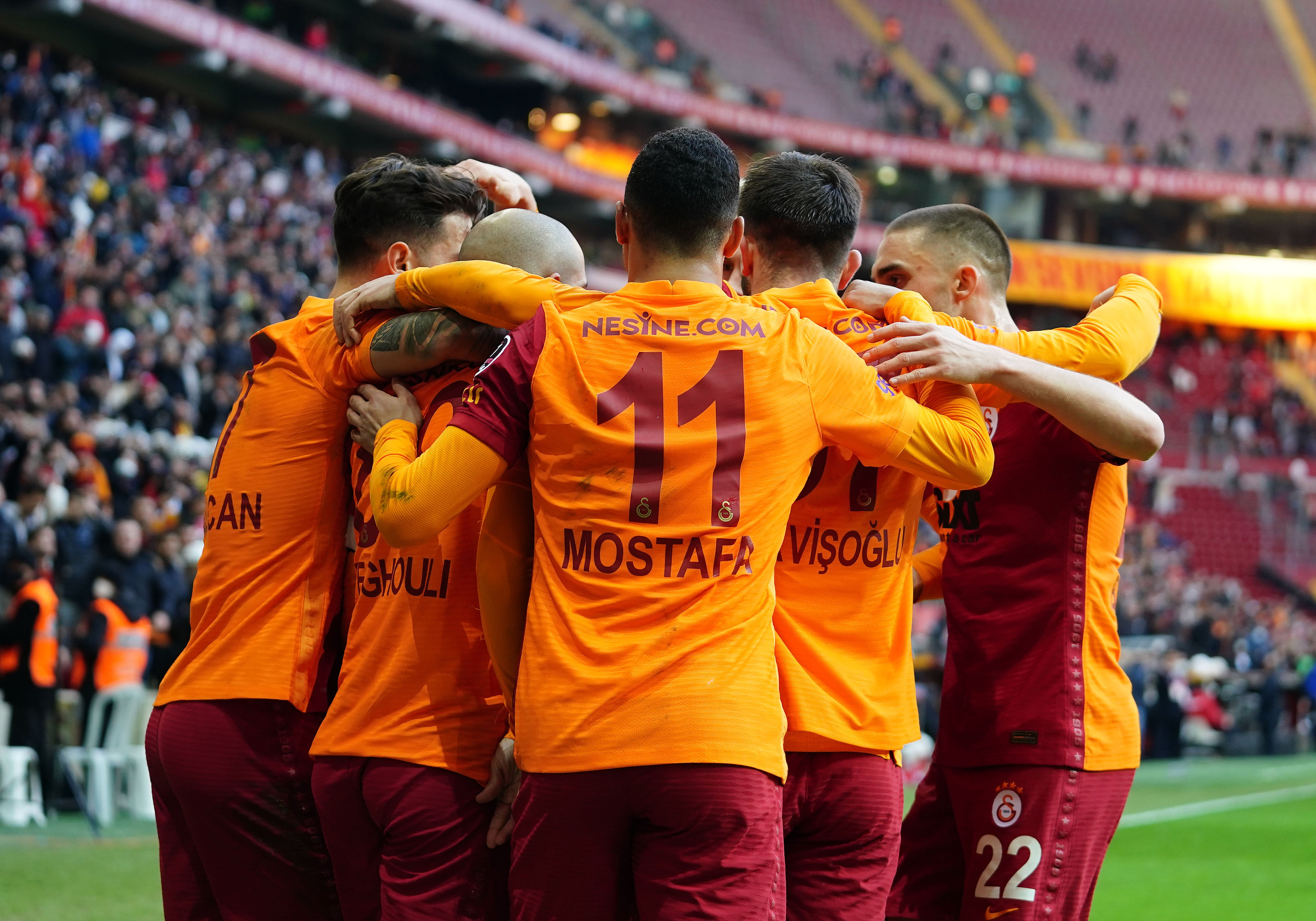 Galatasaray, Antalyaspor engelini 2 golle aştı! | Galatasaray 2-0 Antalyaspor