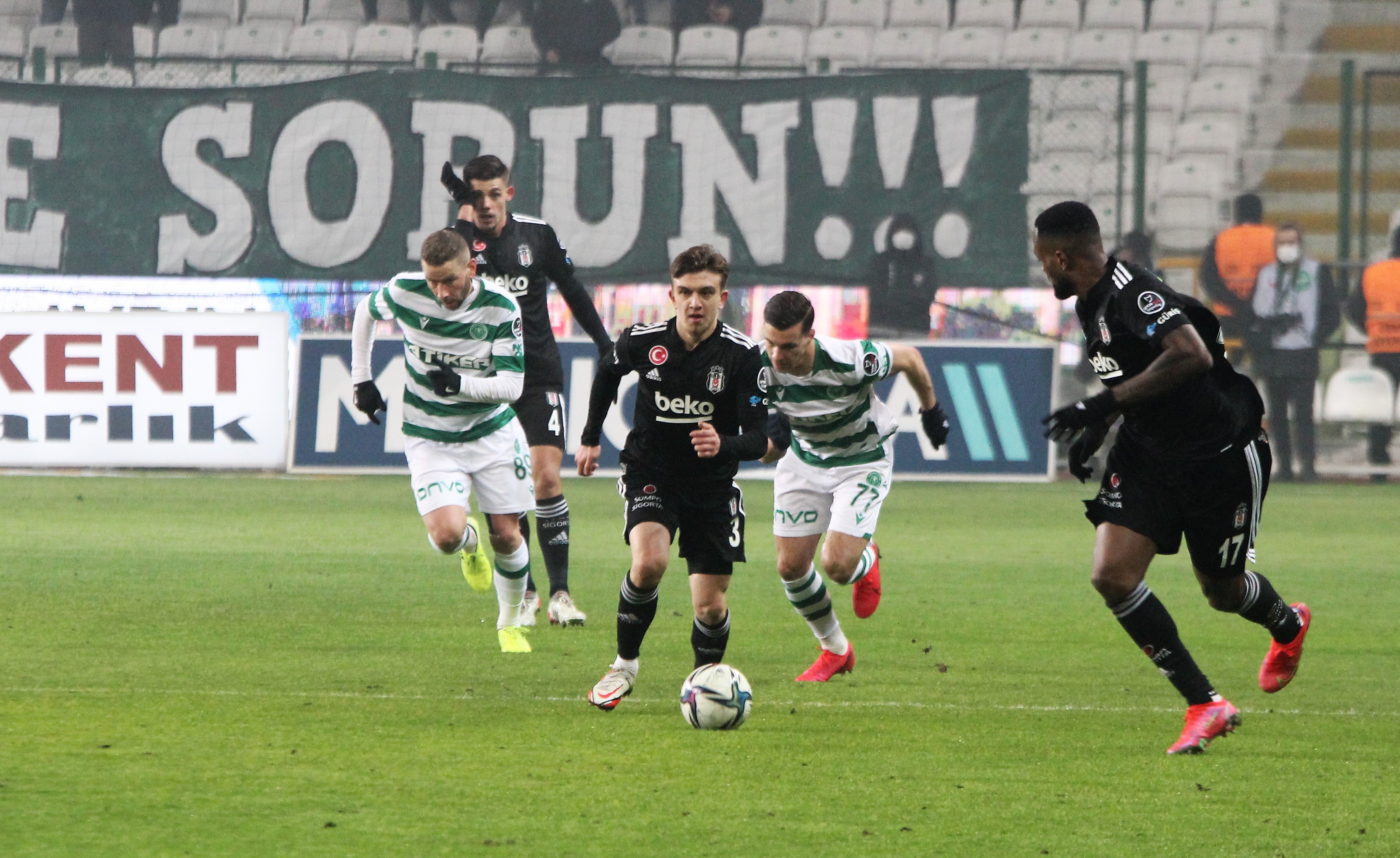 Konyaspor, son dakikada 3 puanı aldı! | Konyaspor 1-0 Beşiktaş