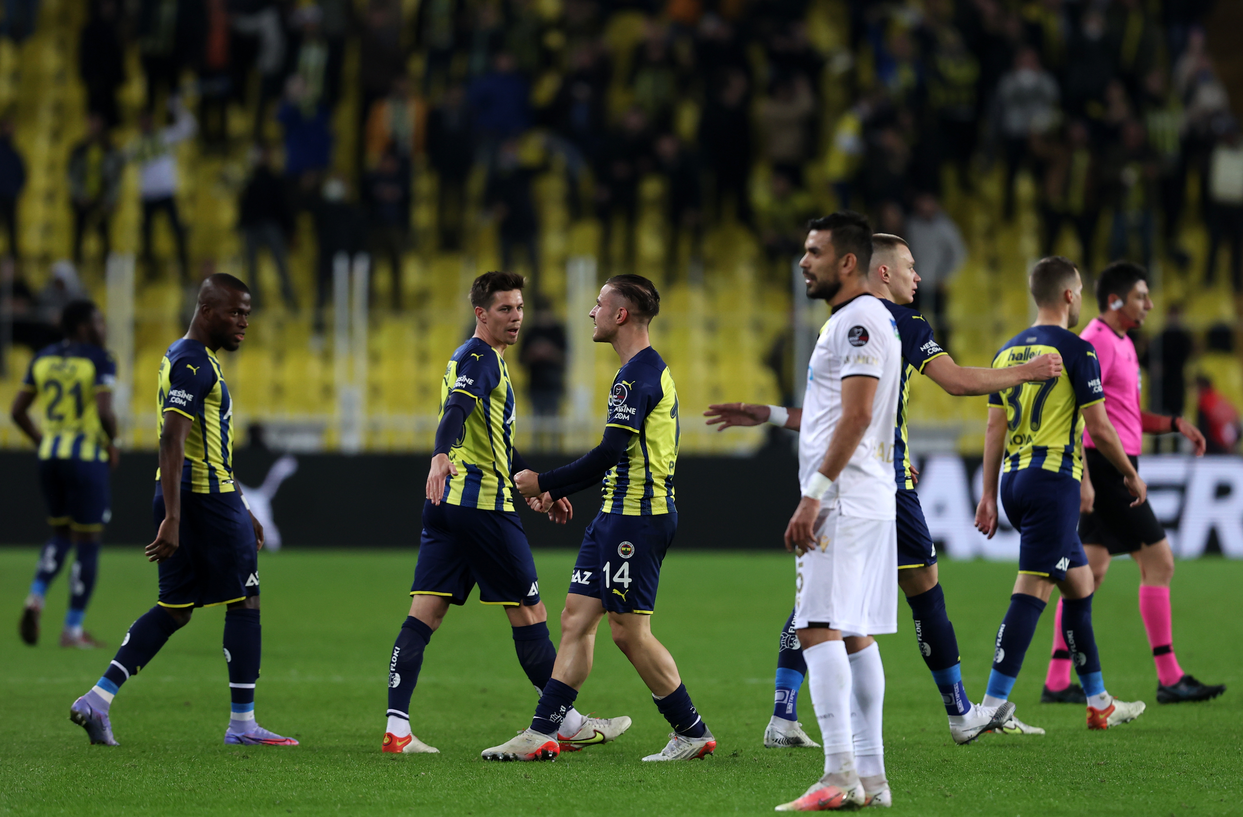 Fenerbahçe'de forvete 3 aday!