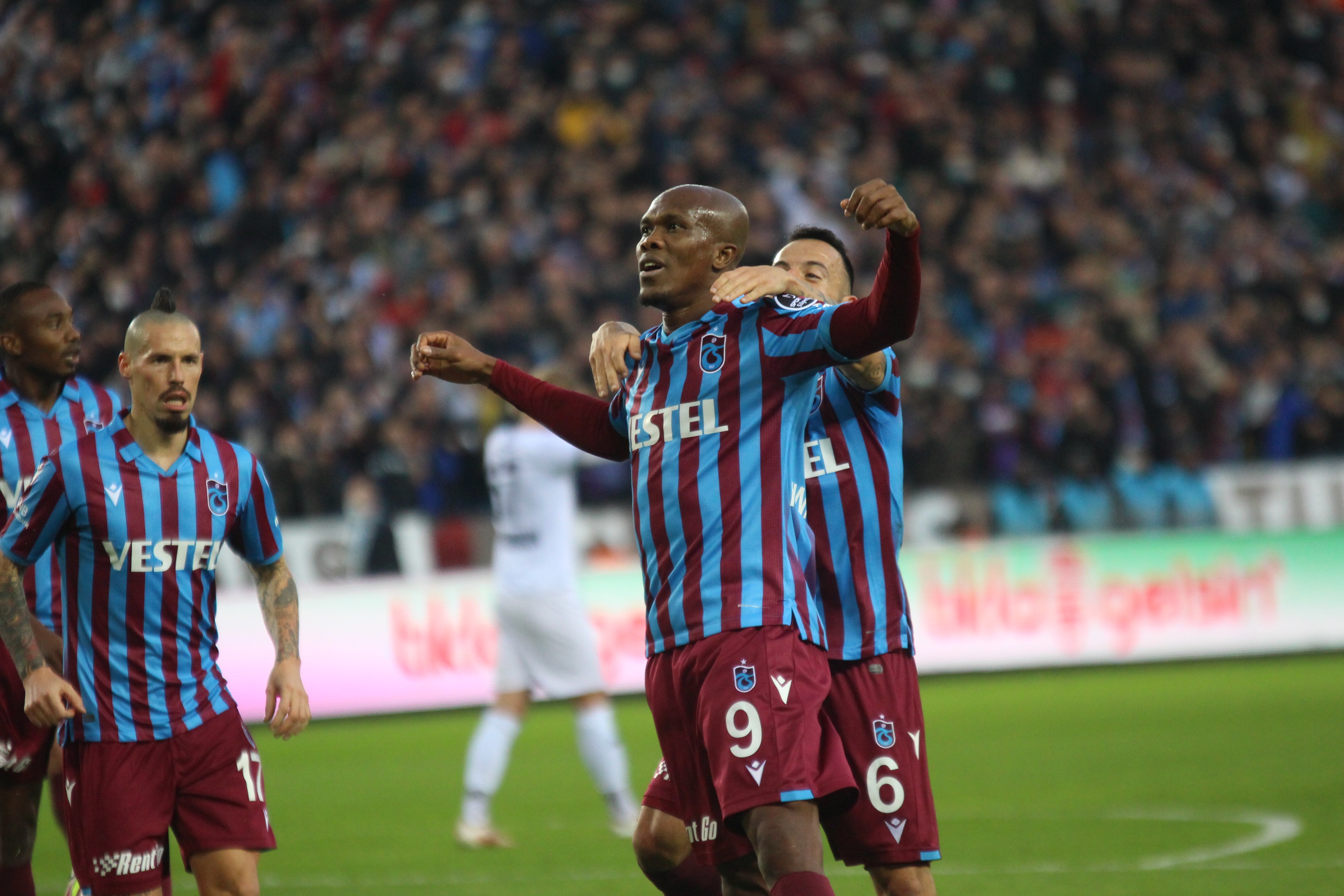 Trabzonspor seriyi 8 maça çıkardı