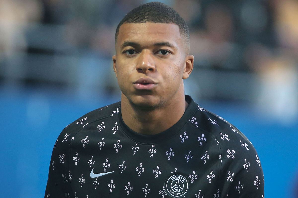 Kylian Mbappe Lionel Messi transferinden sonra ayrılmaya karar verdi