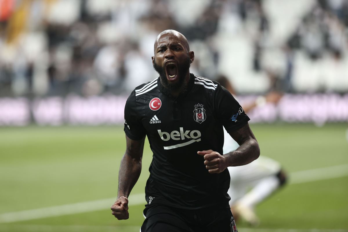 Kevin N'Koudou, Beşiktaş'ın gündemindeki Batshuayi'yi aradı