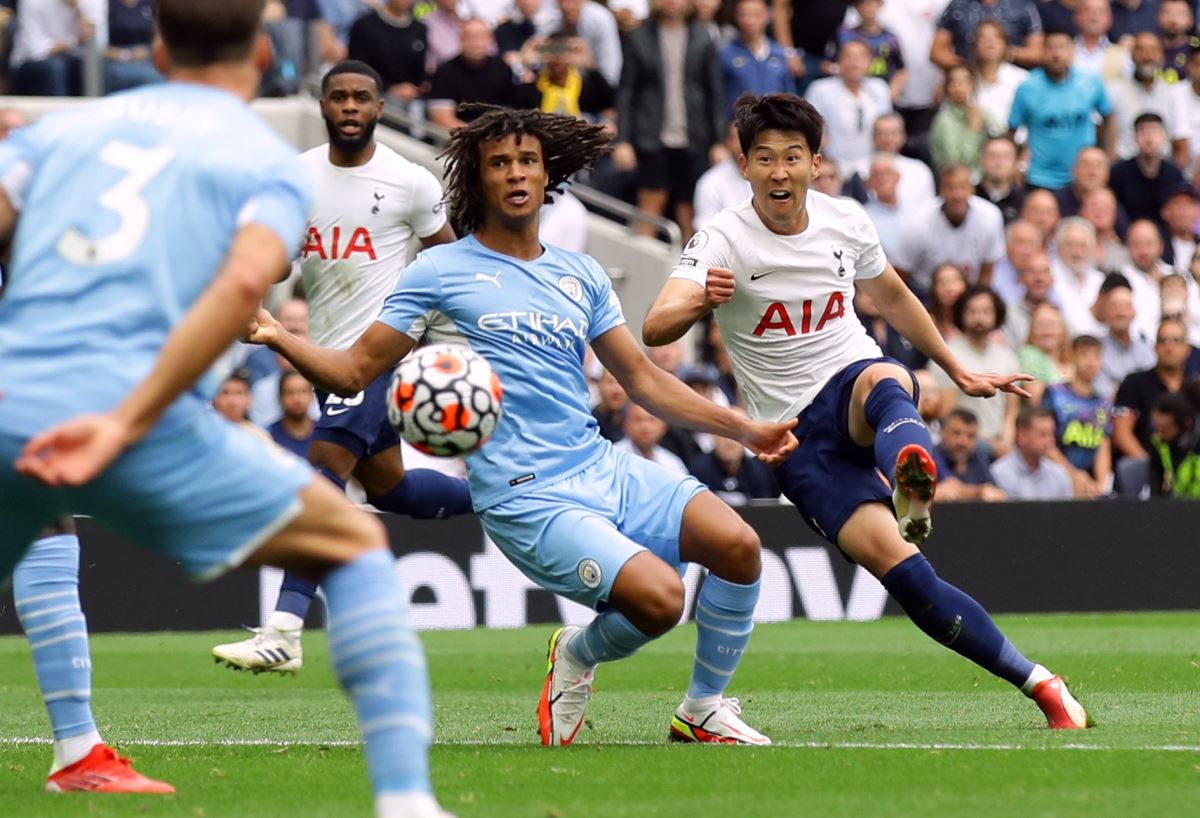 Manchester City, Tottenham'a mağlup oldu