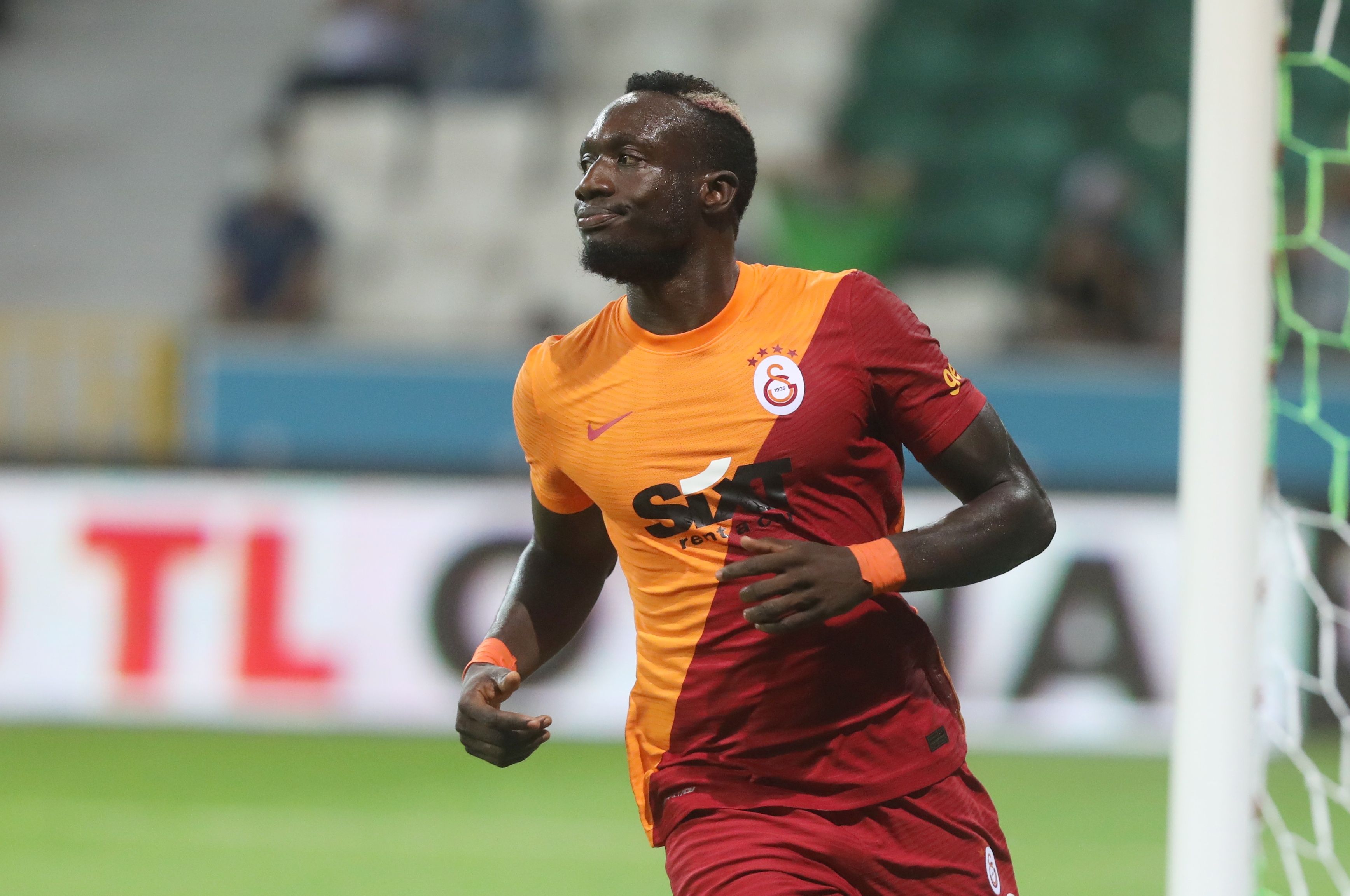 Mbaye Diagne'den çağrı: Aşı olun