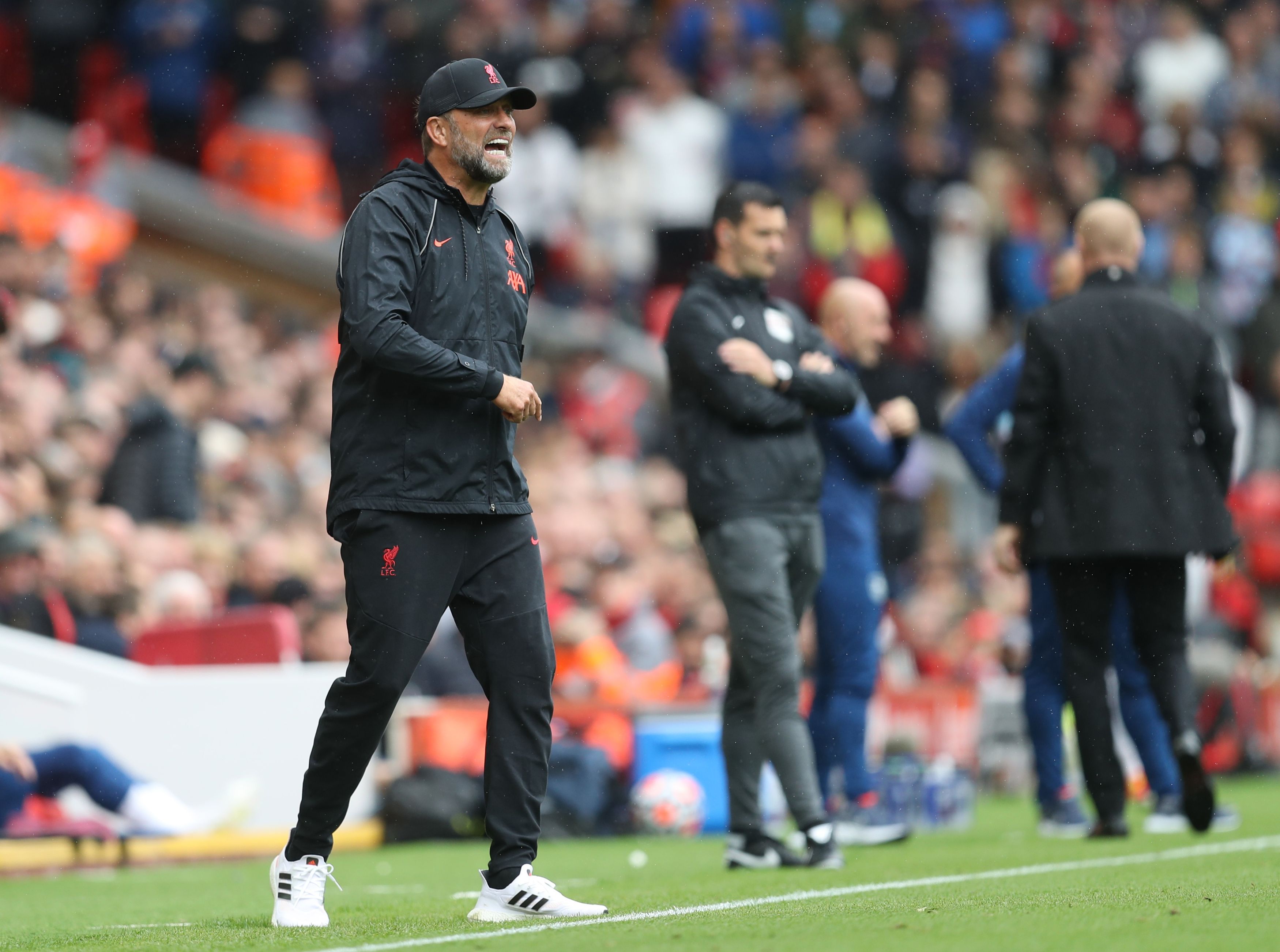 Liverpool, evinde Burnley'e şans tanımadı