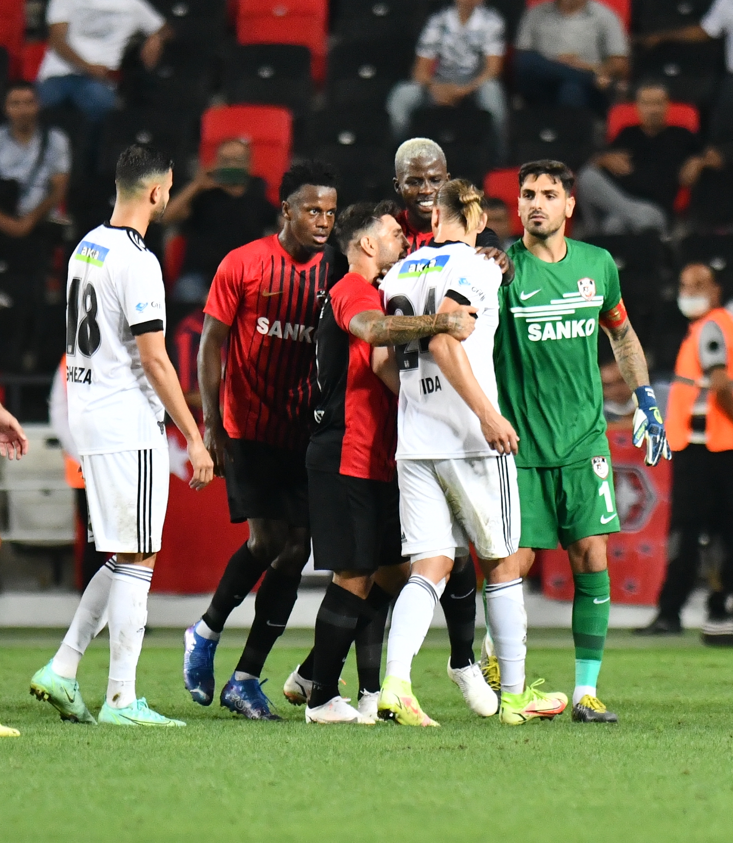 Beşiktaş Gaziantep'e takıldı | 0-0