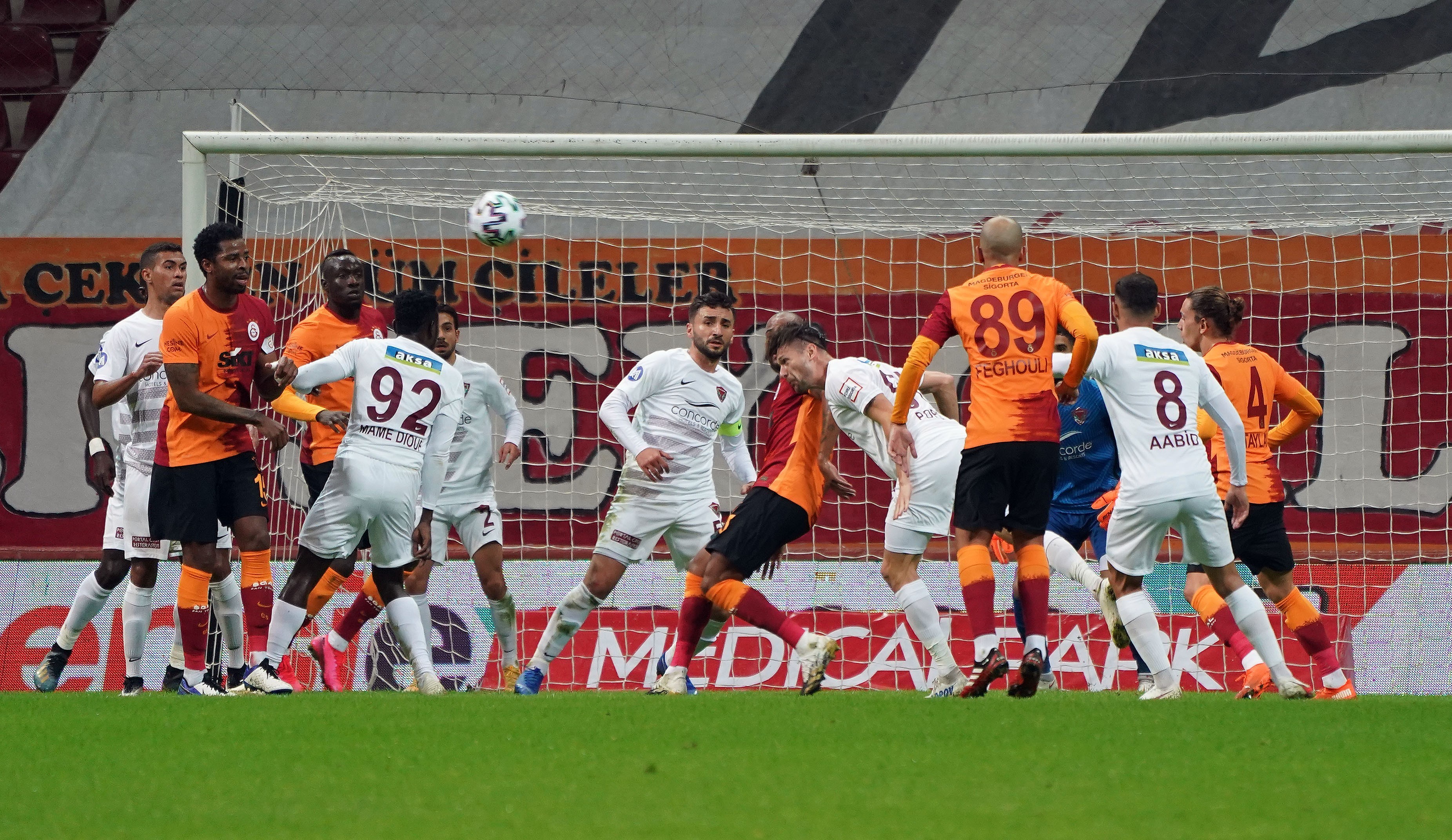 Süper Lig'de sekiz maç oynandı