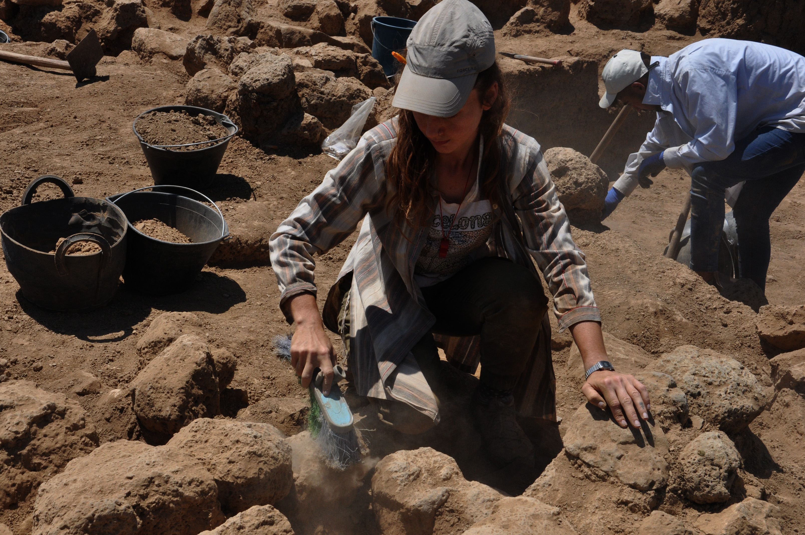 Zincirli Höyük'te, Demir ve Orta Çağ eserleri bulundu