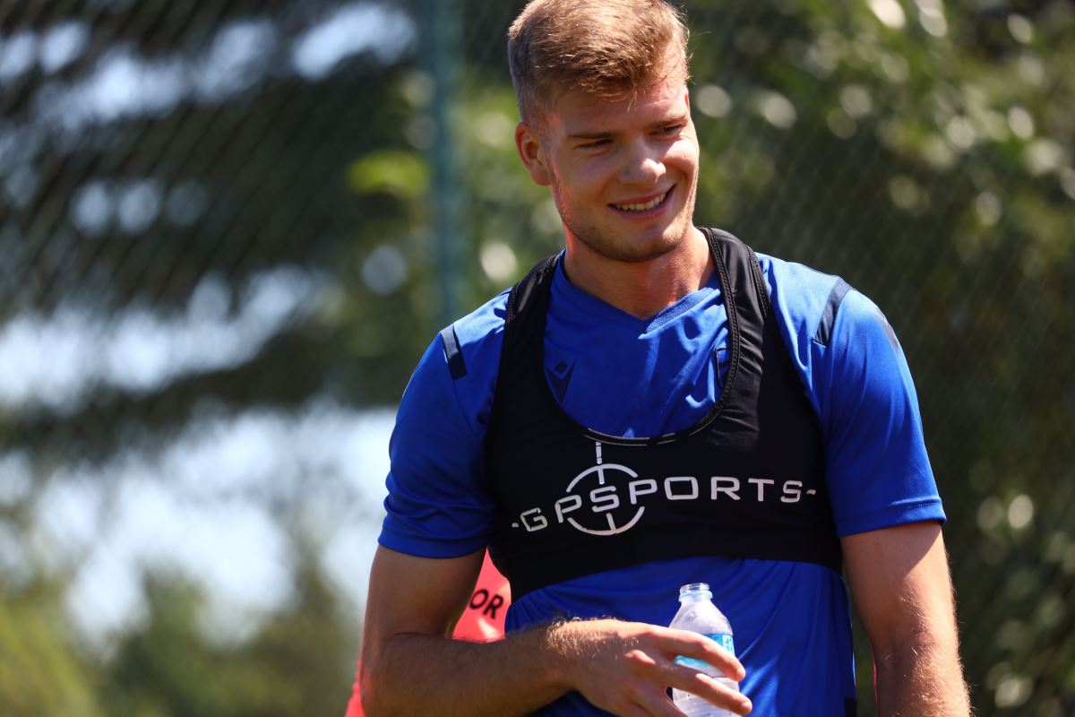 Alexander Sörloth, Real Sociedad takımına kiralandı