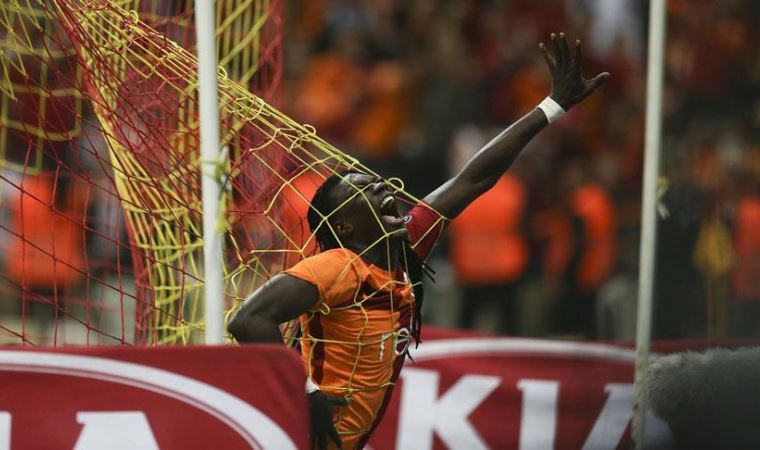 Bafetimbi Gomis, Al-Hilal'den ayrıldığını açıkladı