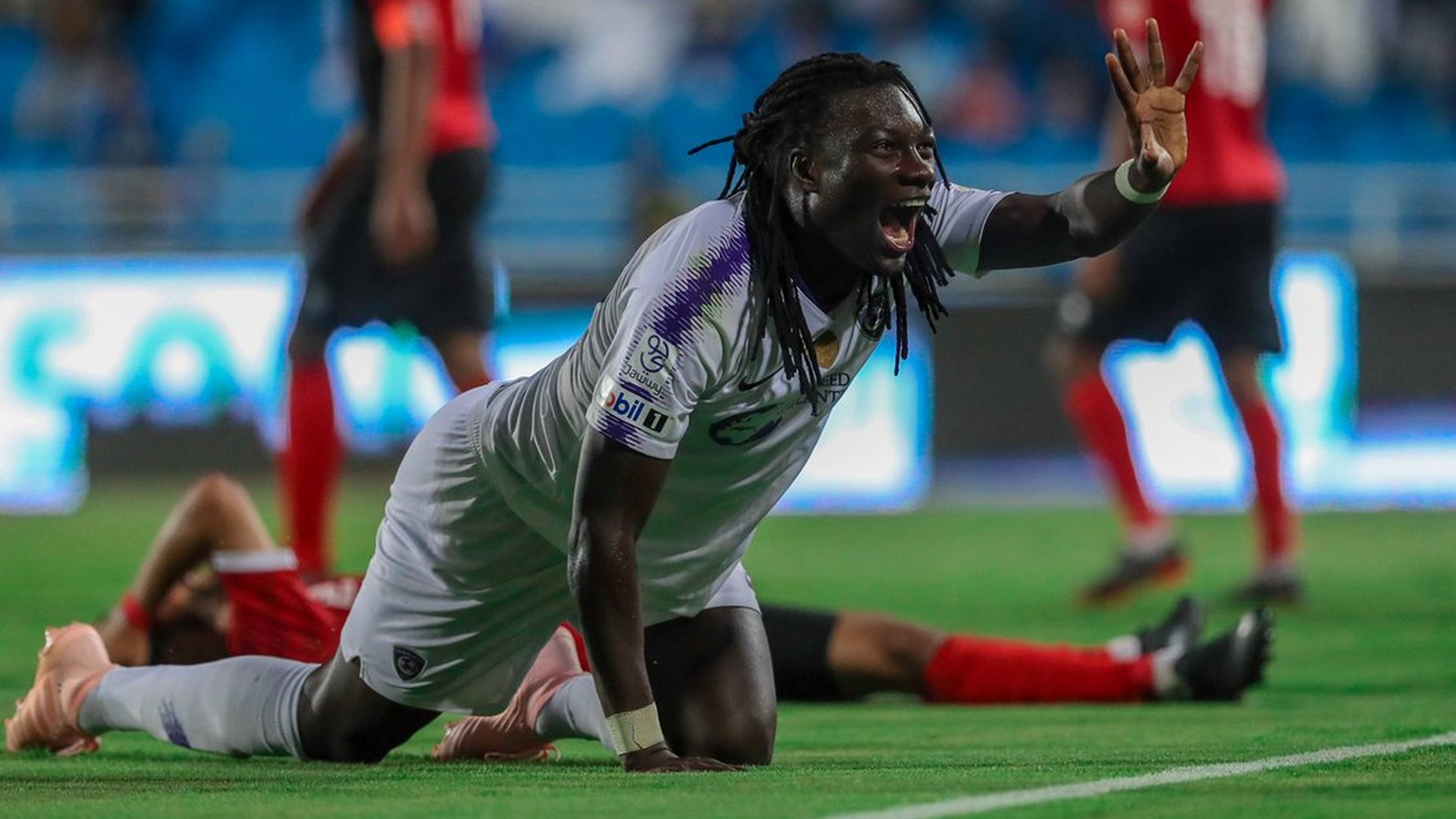 Bafetimbi Gomis, Al-Hilal'den ayrıldığını açıkladı