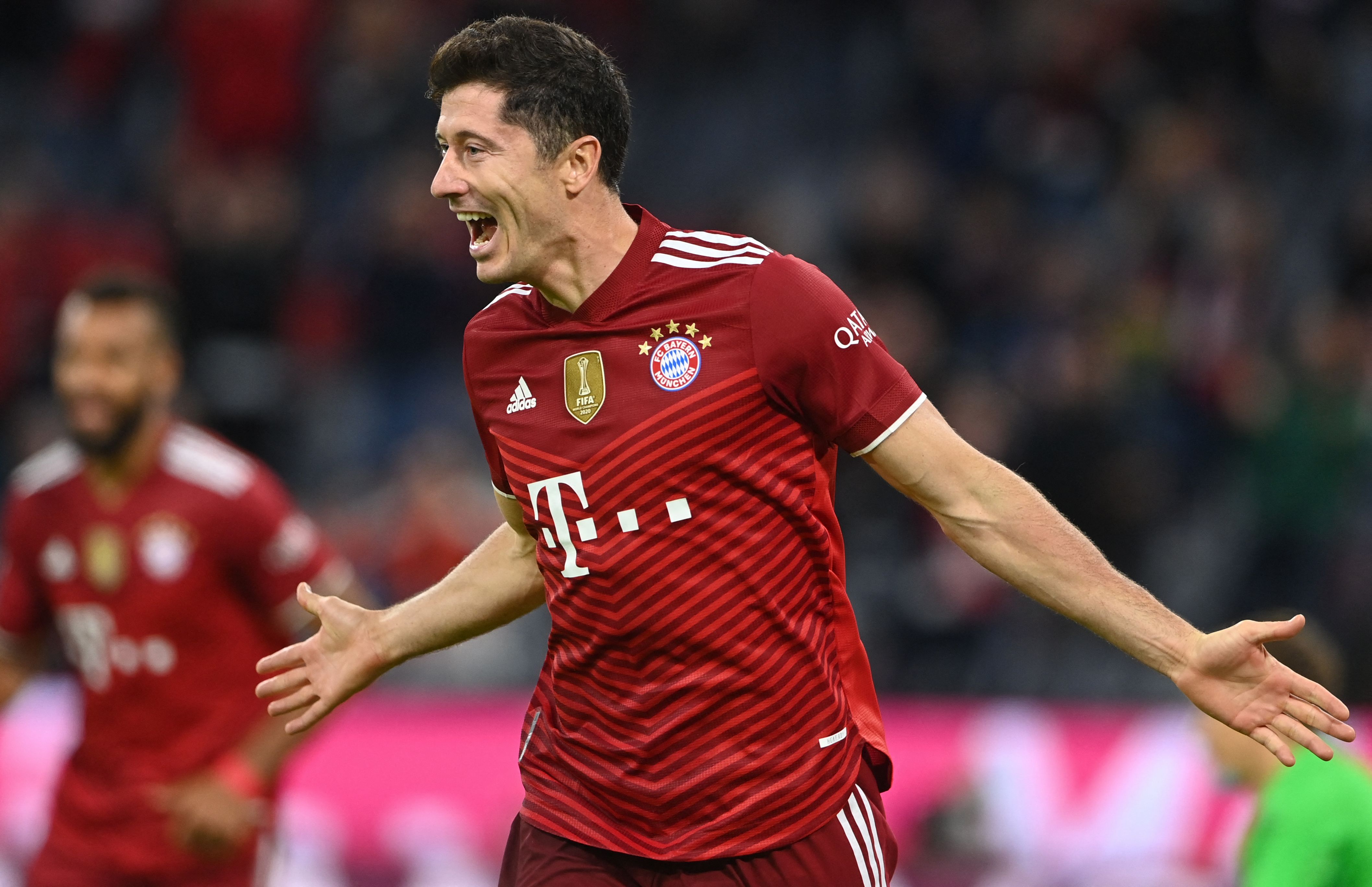 Bayern Münih kazandı, Lewandowski rekor kırdı