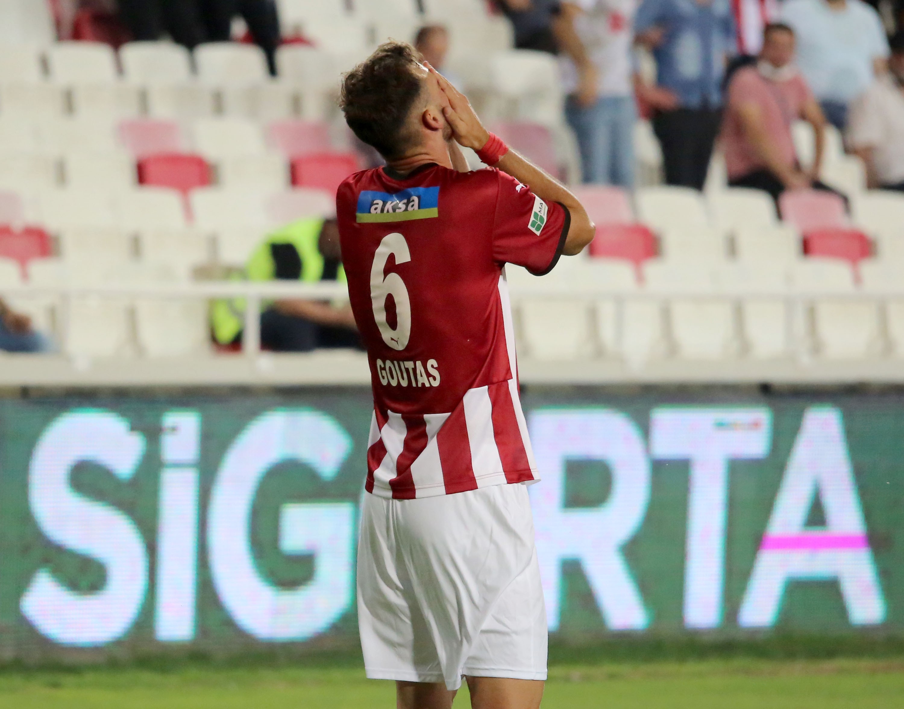 Sivasspor’da Dimitris Goutas golü attı, ağladı