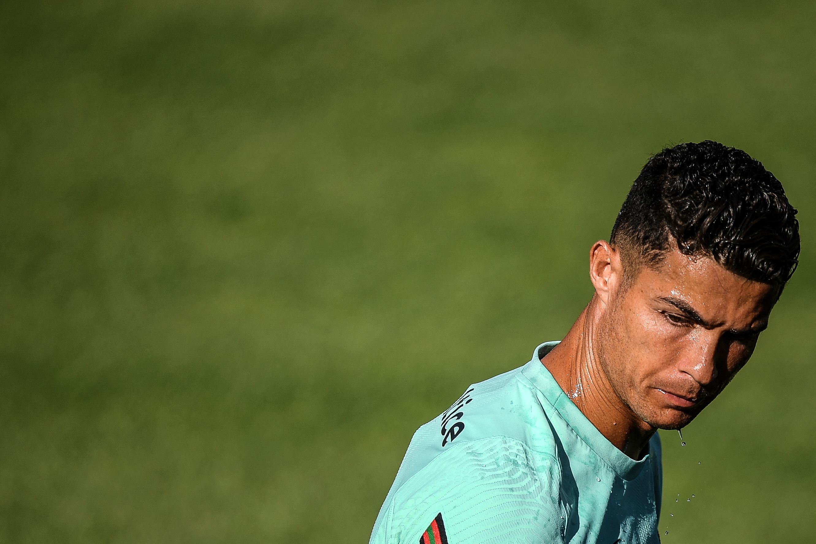 Juventus, Ronaldo'nun Manchester United'a transferinin detaylarını açıkladı