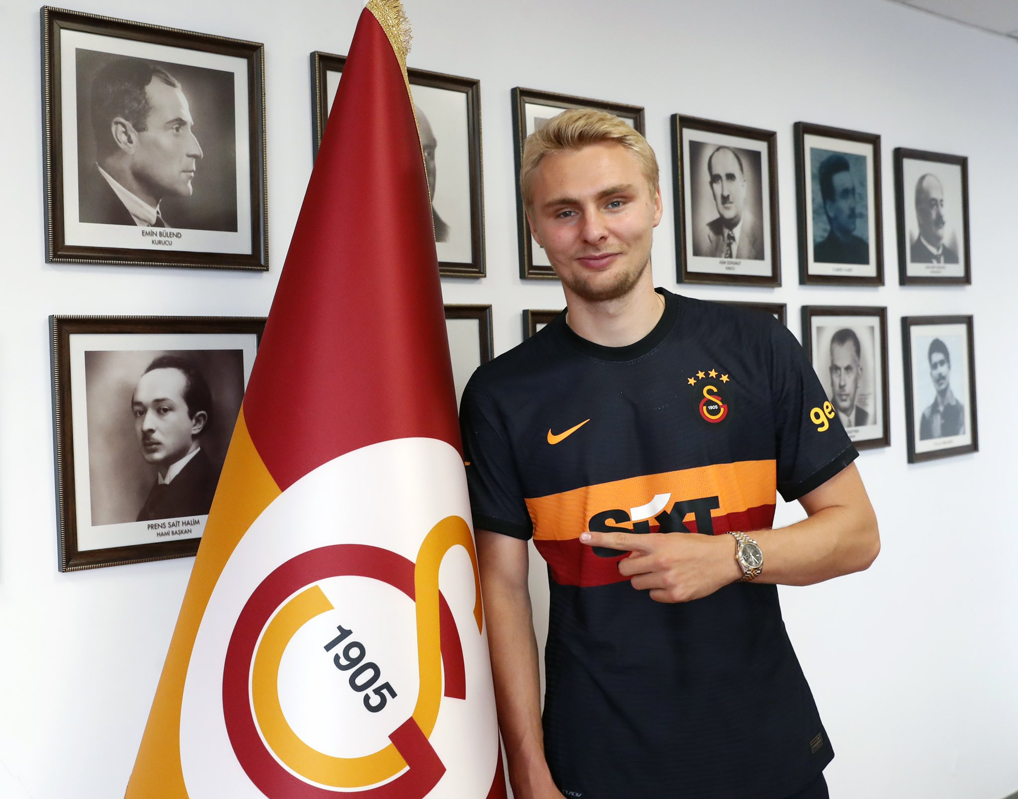 Süper Lig'de 2021-2022 sezonunun en pahalı transferi Victor Nelsson