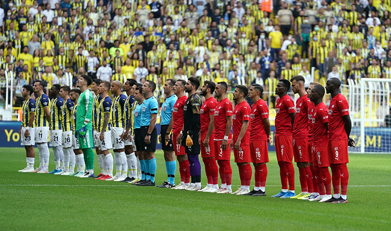 Fenerbahçe - Sivasspor maçında sakatlıklar arka arkaya