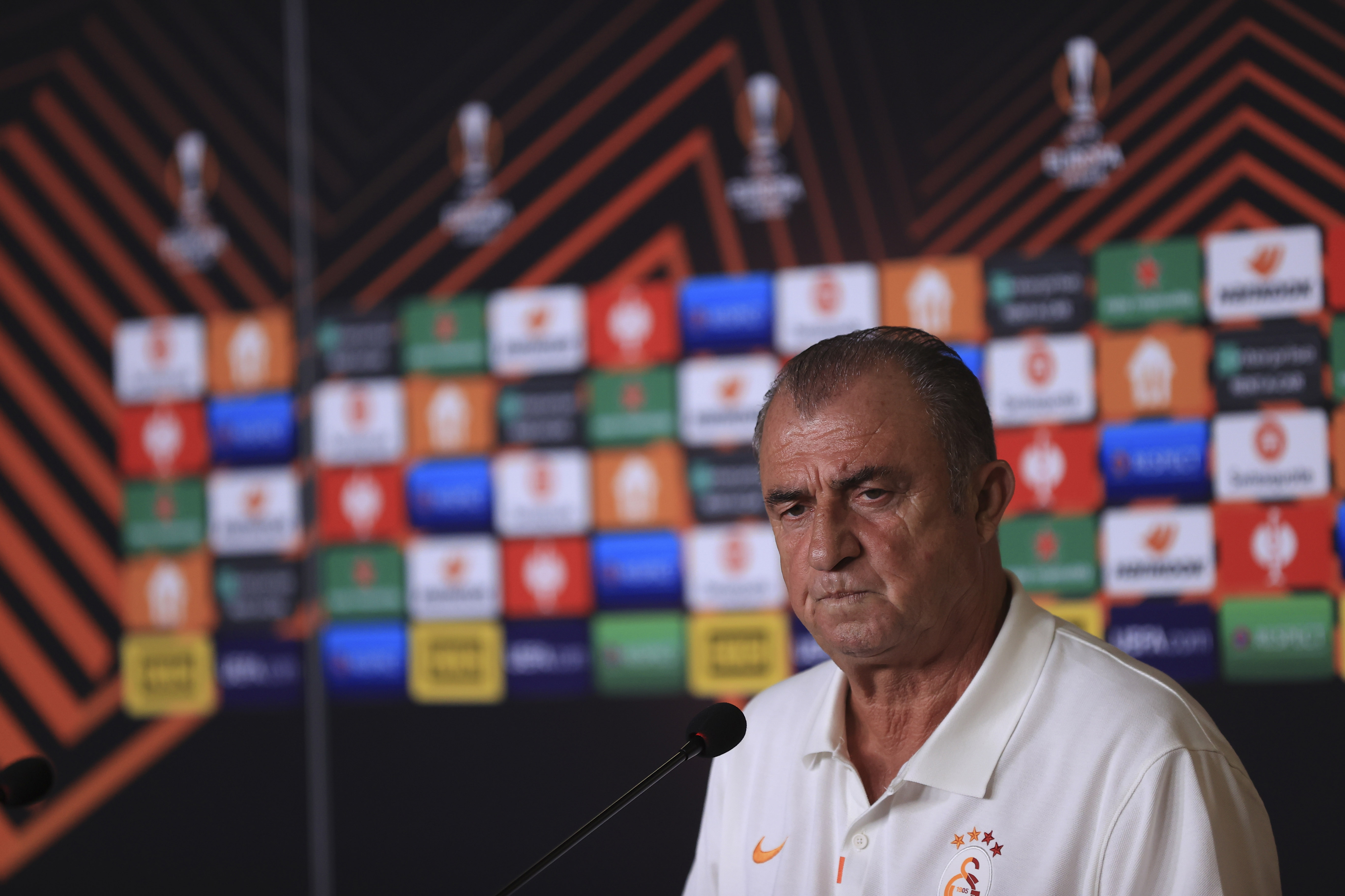 Lazio maçının ardından Fatih Terim, basın toplantısında İtalyanca konuştu