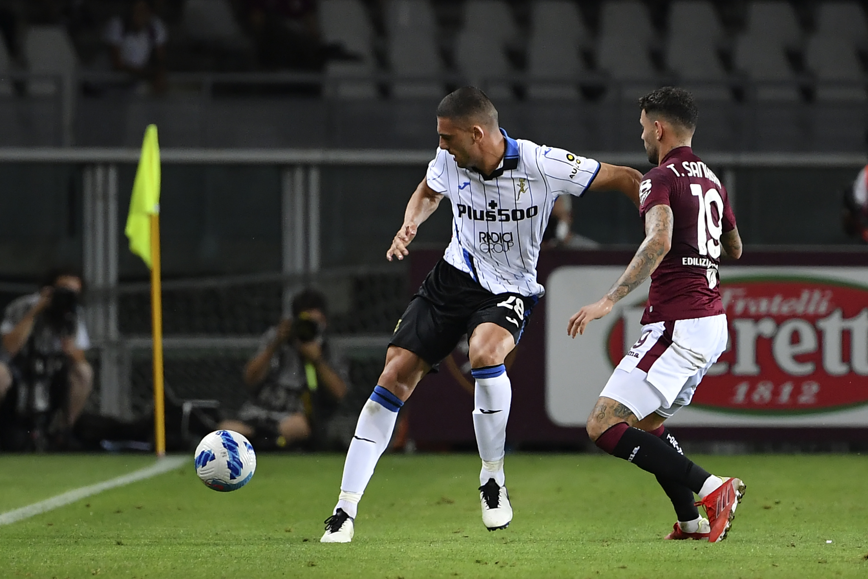 Salernita - Atalanta maçında milli futbolcu Merih Demiral, kanlar içinde kaldı