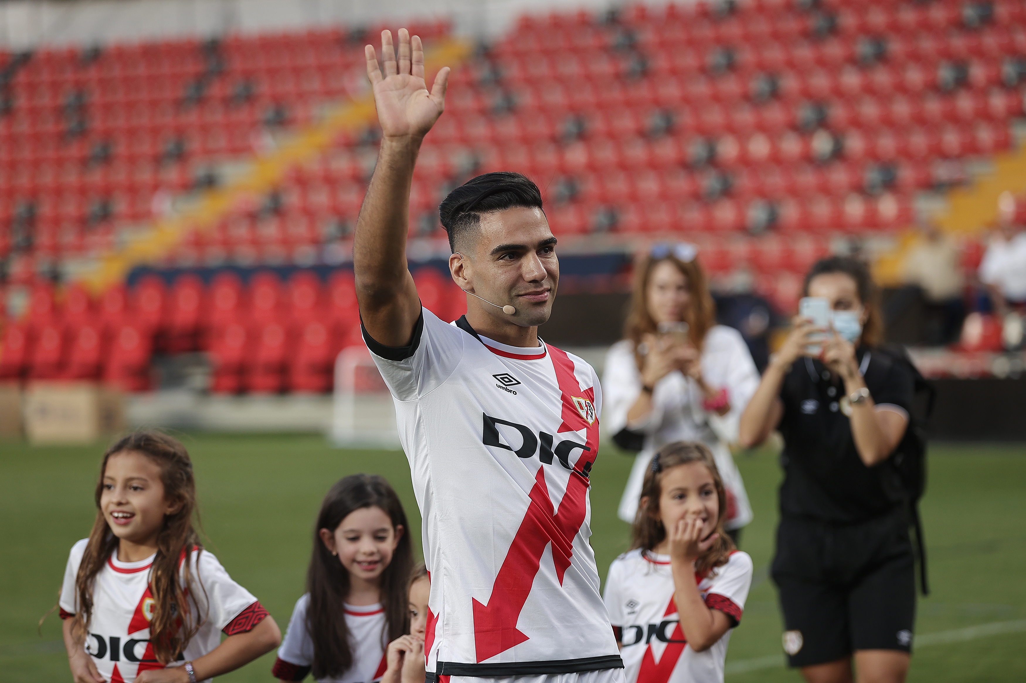 Radamel Falcao, Rayo Vallecano'da gollerine devam ediyor